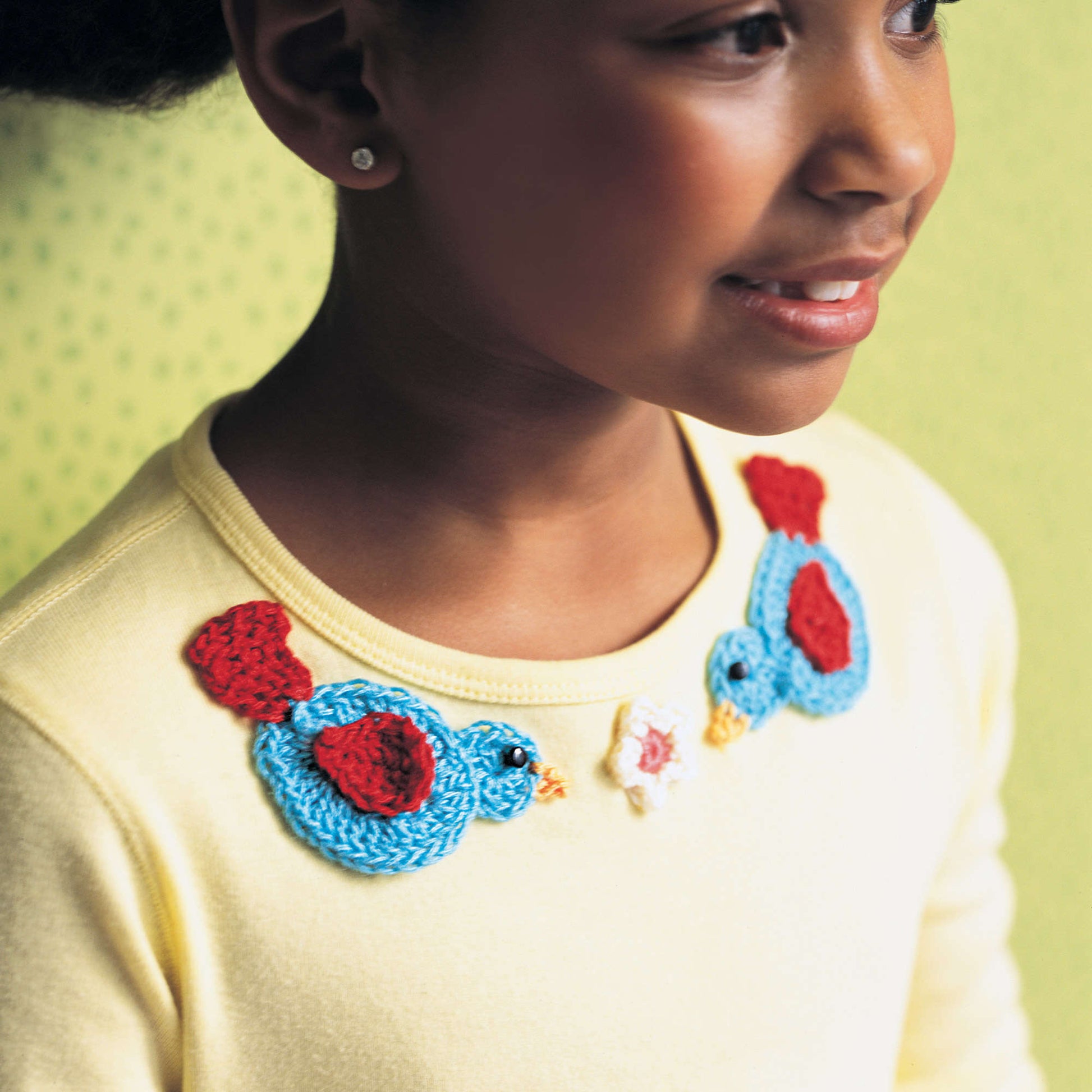 Free Red Heart Bird & Flower Appliques Crochet Pattern