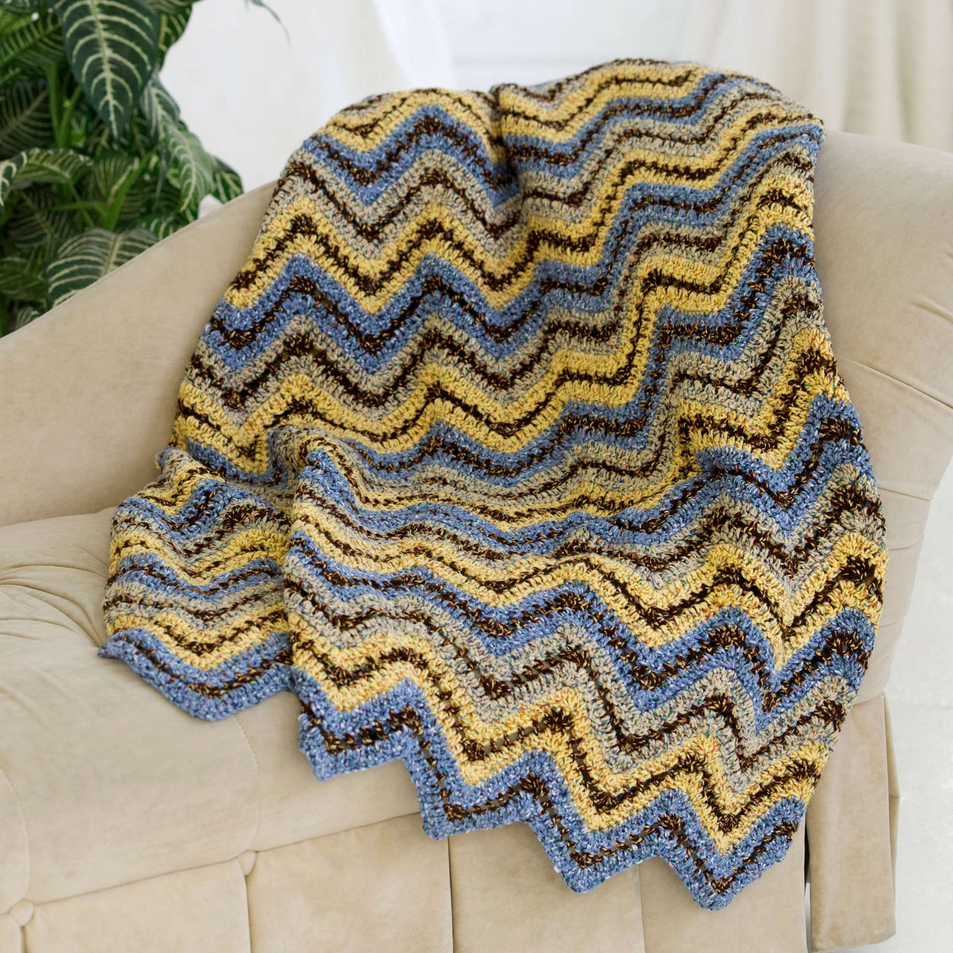 Free Red Heart Evening Ease Ripple Throw Crochet Pattern