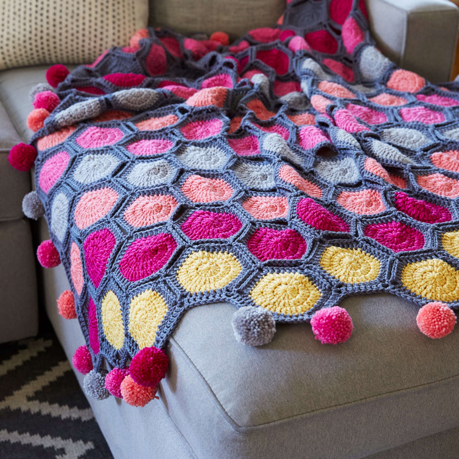 Free Red Heart All That Chic Throw Crochet Pattern
