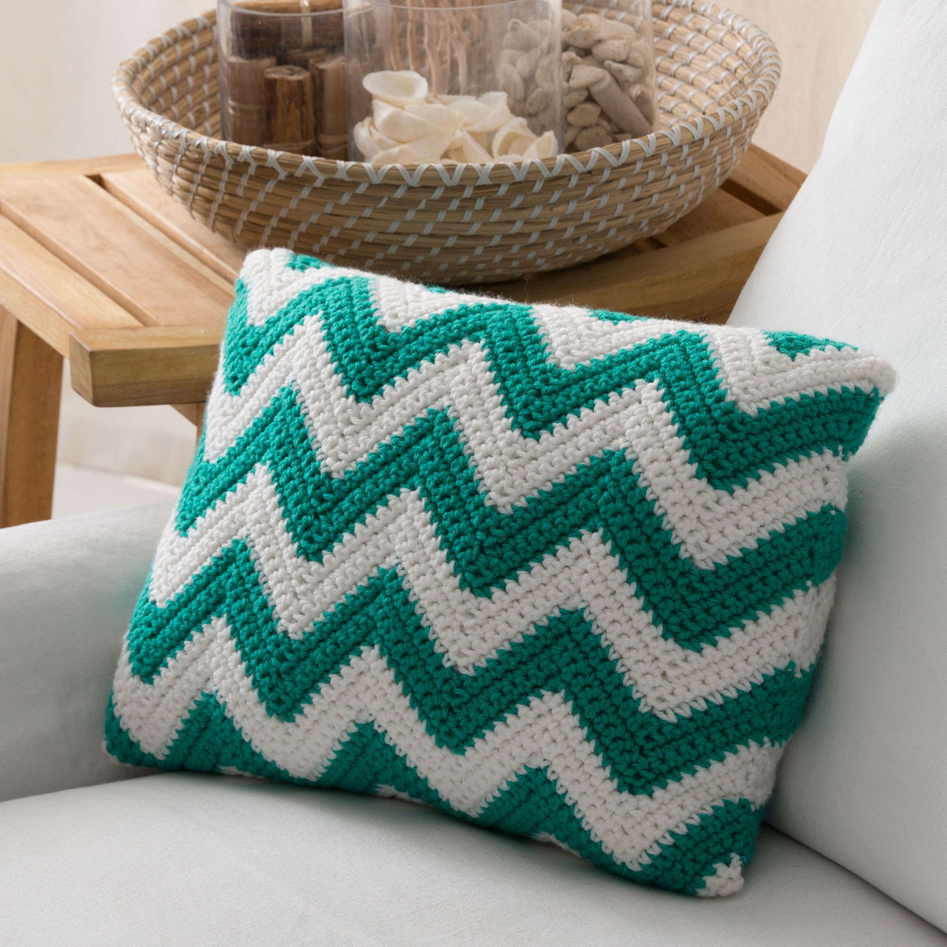 Free Red Heart Seaside Pillow Crochet Pattern
