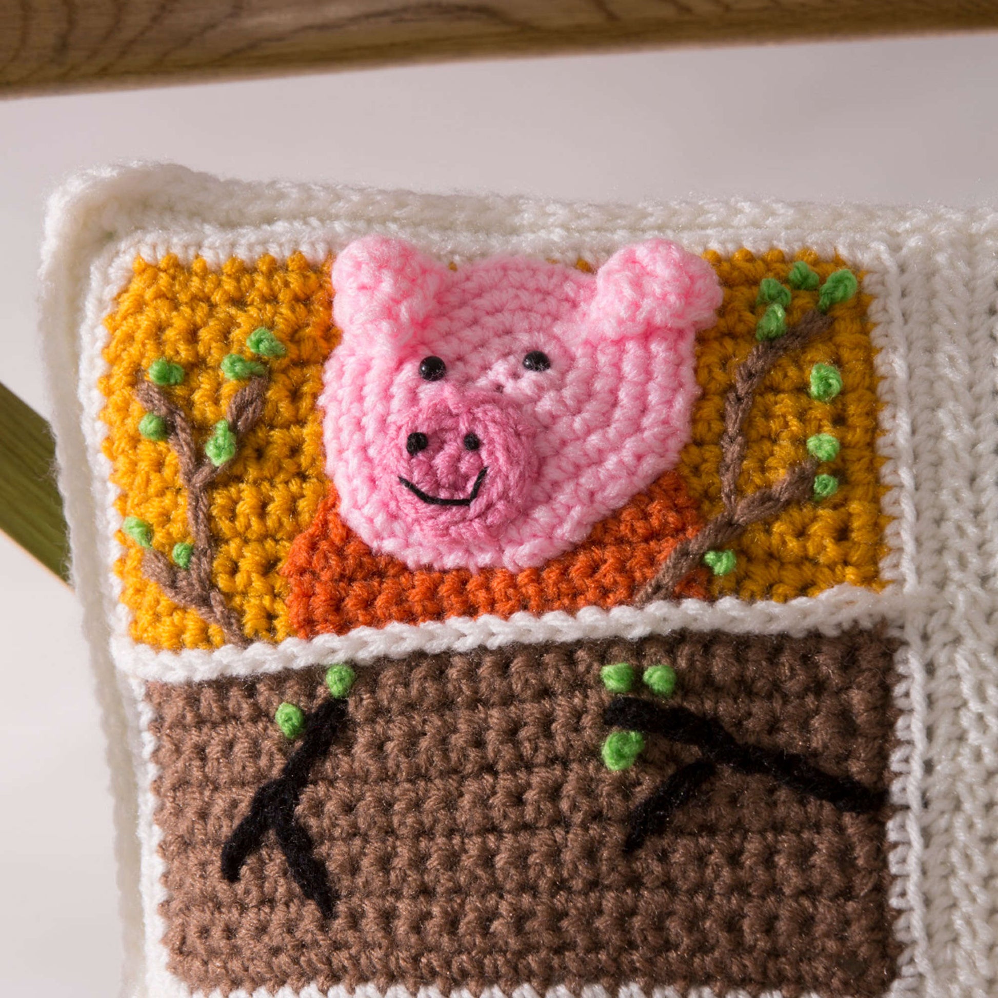 Free Red Heart Three Little Pigs Pillow Crochet Pattern