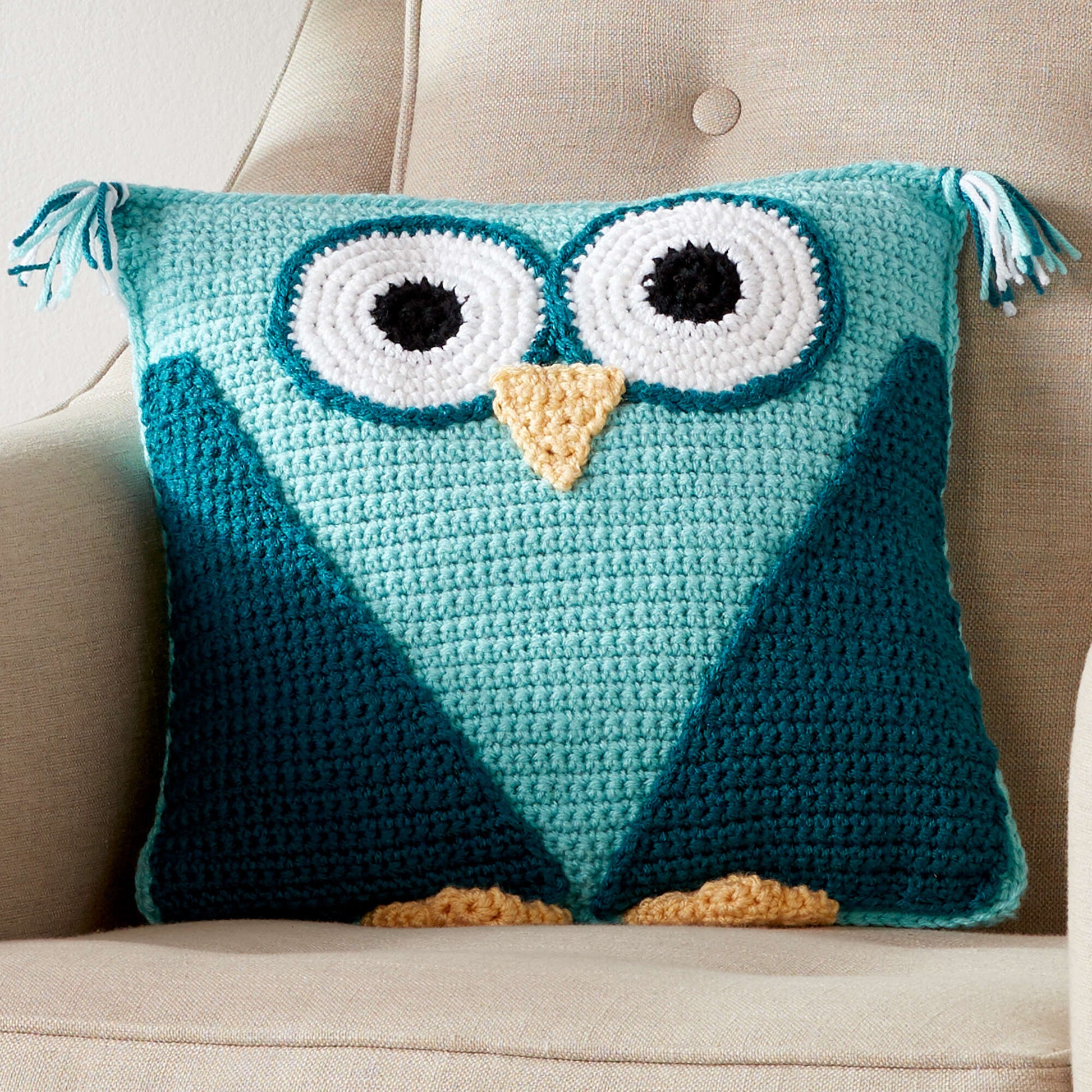 Free Red Heart Crochet Owl Pillow Pattern