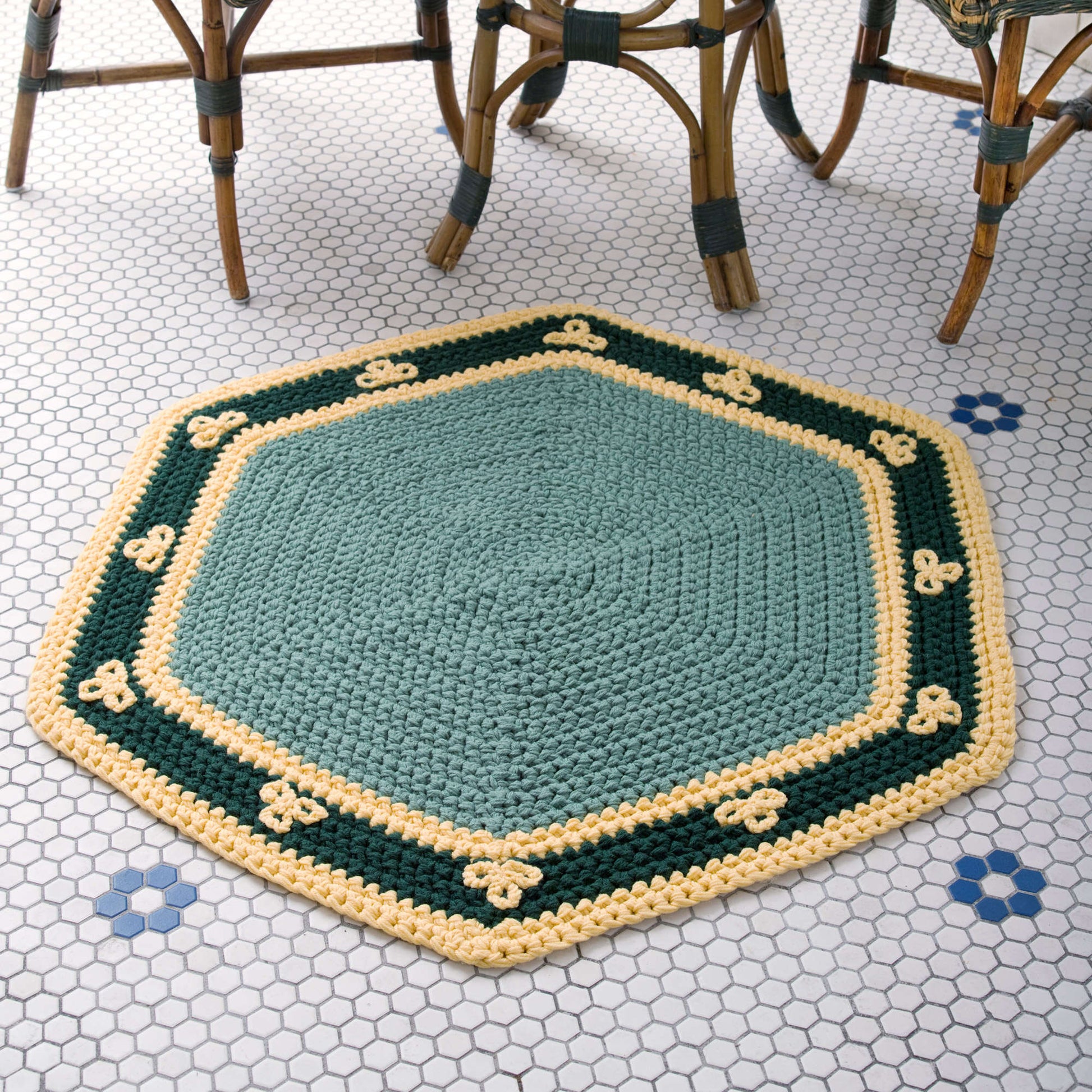 Free Red Heart Quiet Moments Rug Crochet Pattern