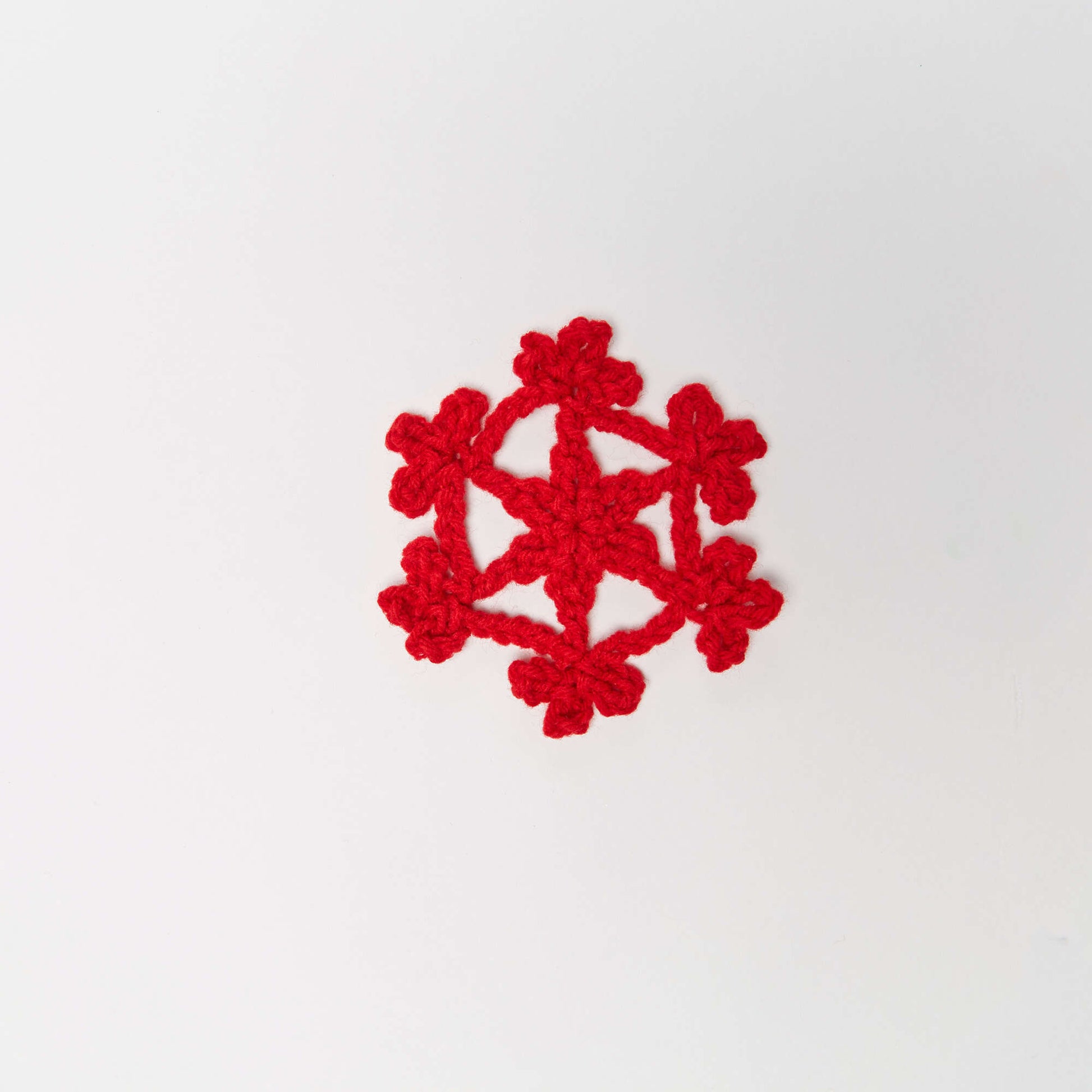Free Red Heart Crocheted Snowflake Table Runner Pattern