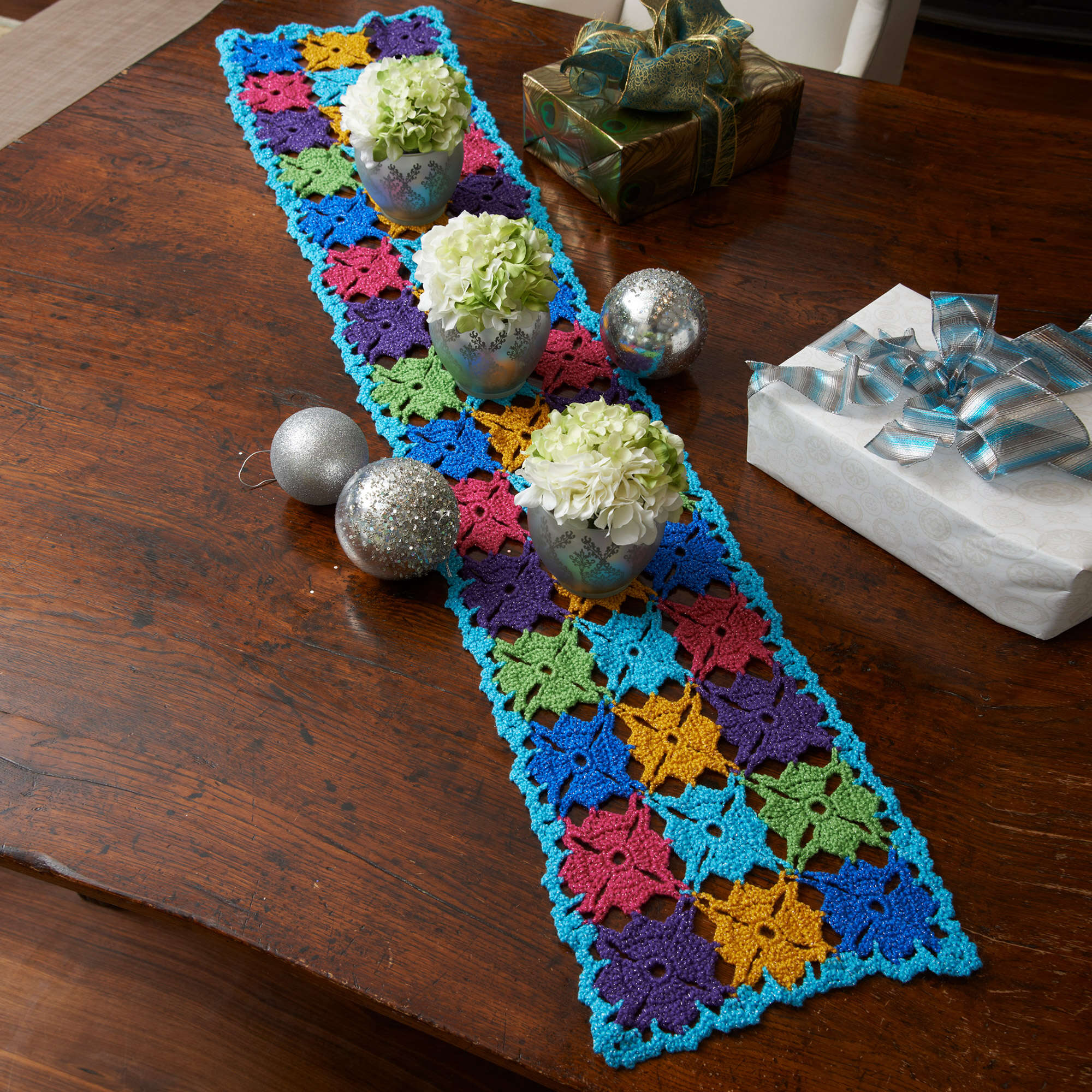 Free Red Heart Holiday Party Table Runner Crochet Pattern Yarnspirations