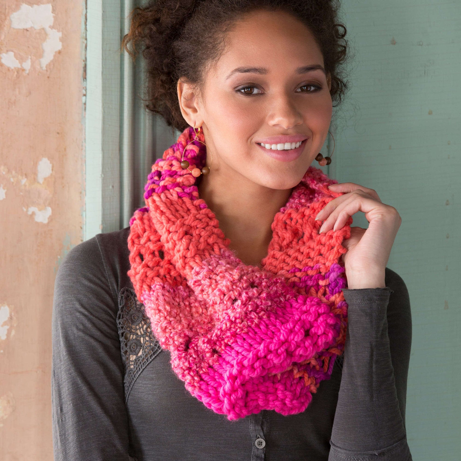 Free Red Heart Multi-Textured Cowl Knit Pattern