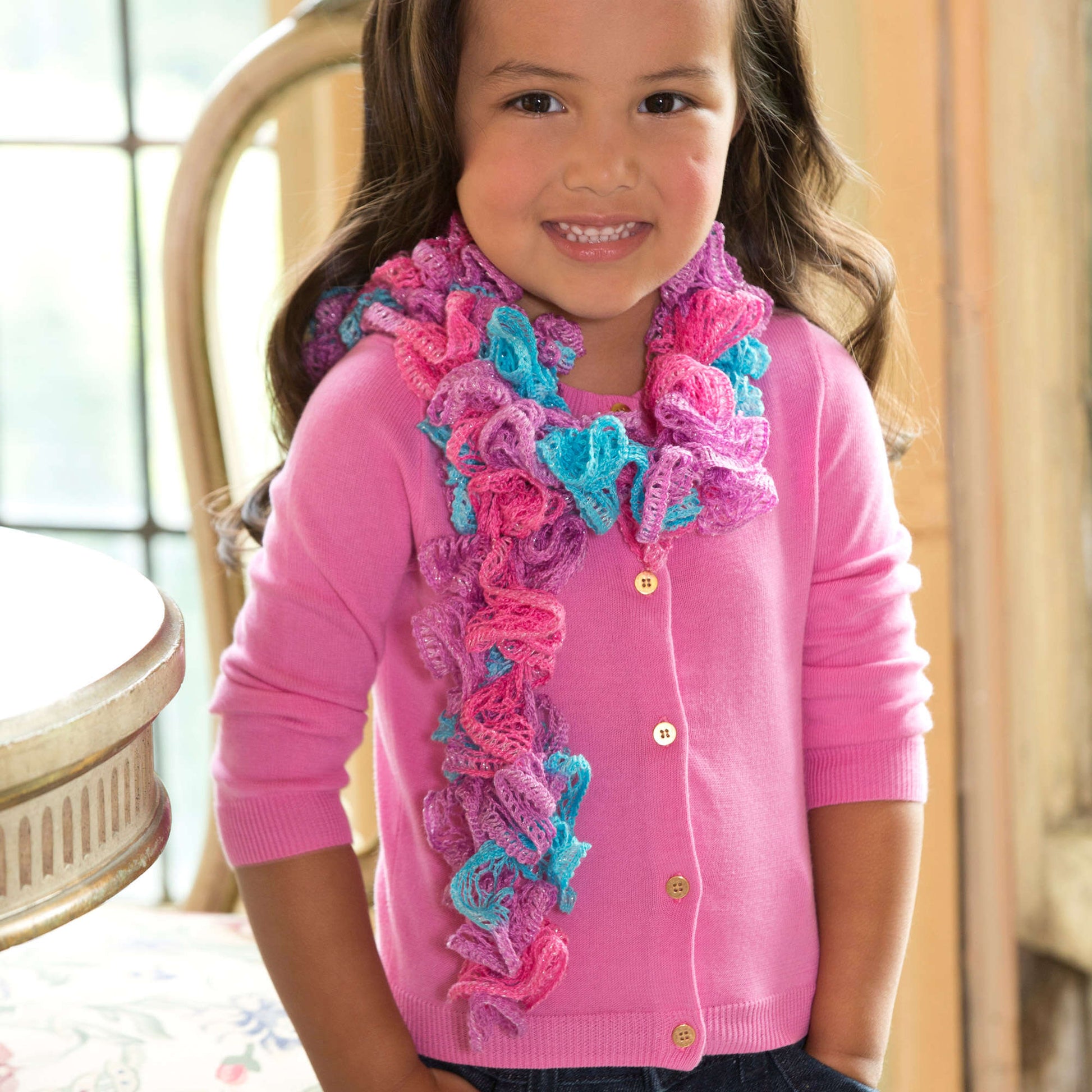 Free Red Heart Girlie Ruffle Scarf Knit Pattern