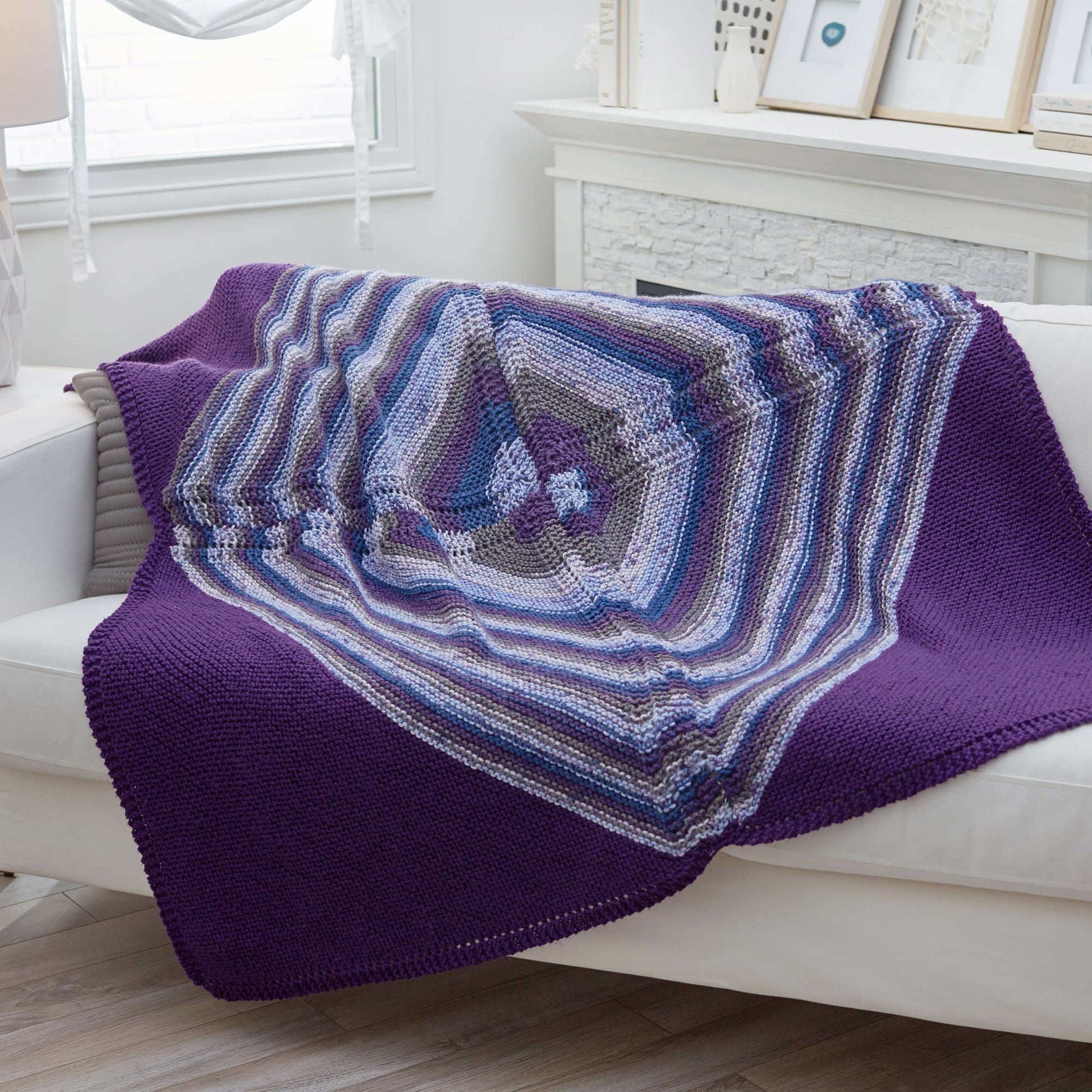 Free Red Heart Four-Square Diagonal Throw Knit Pattern