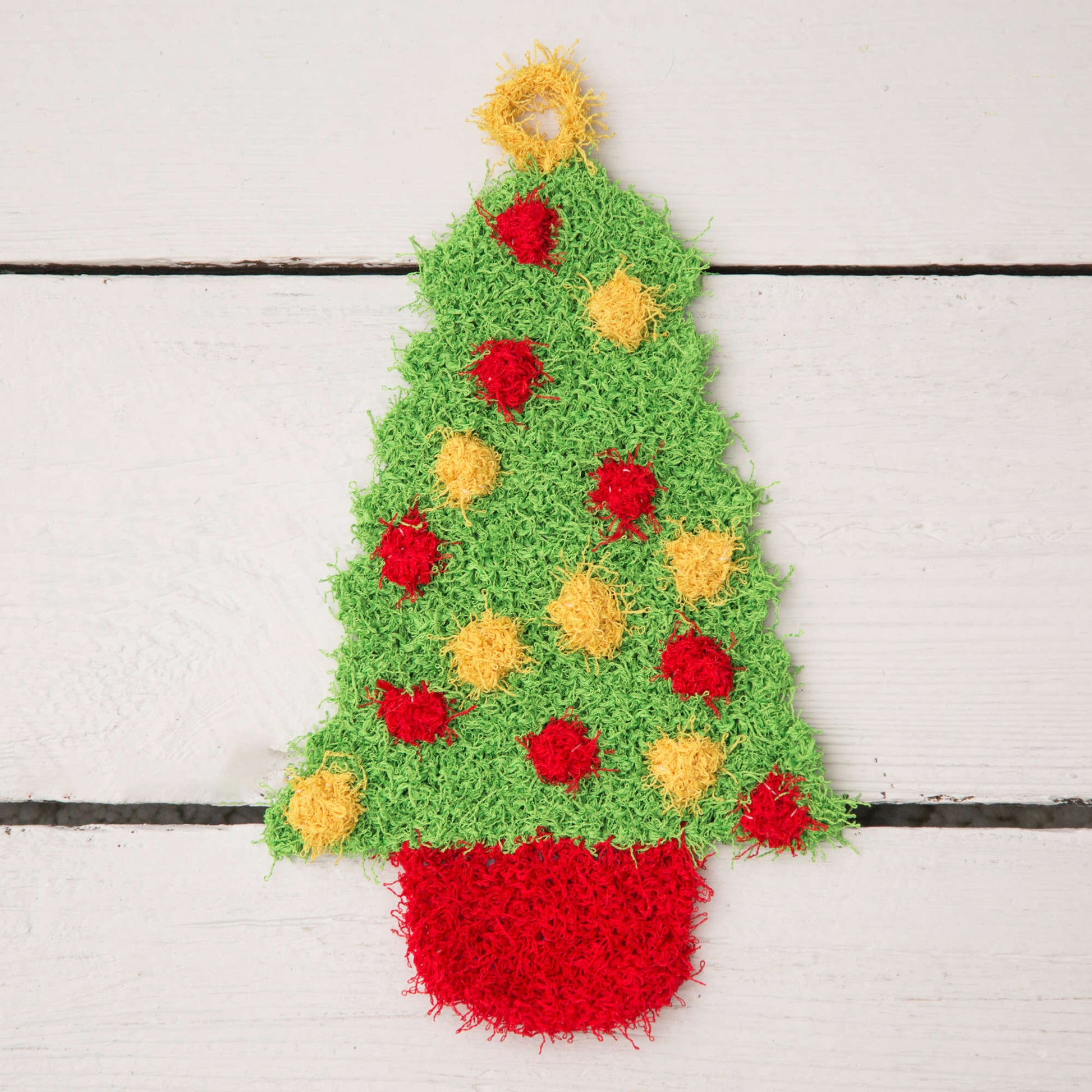 Free Red Heart Decorate Your Tree Scrubby Knit Pattern