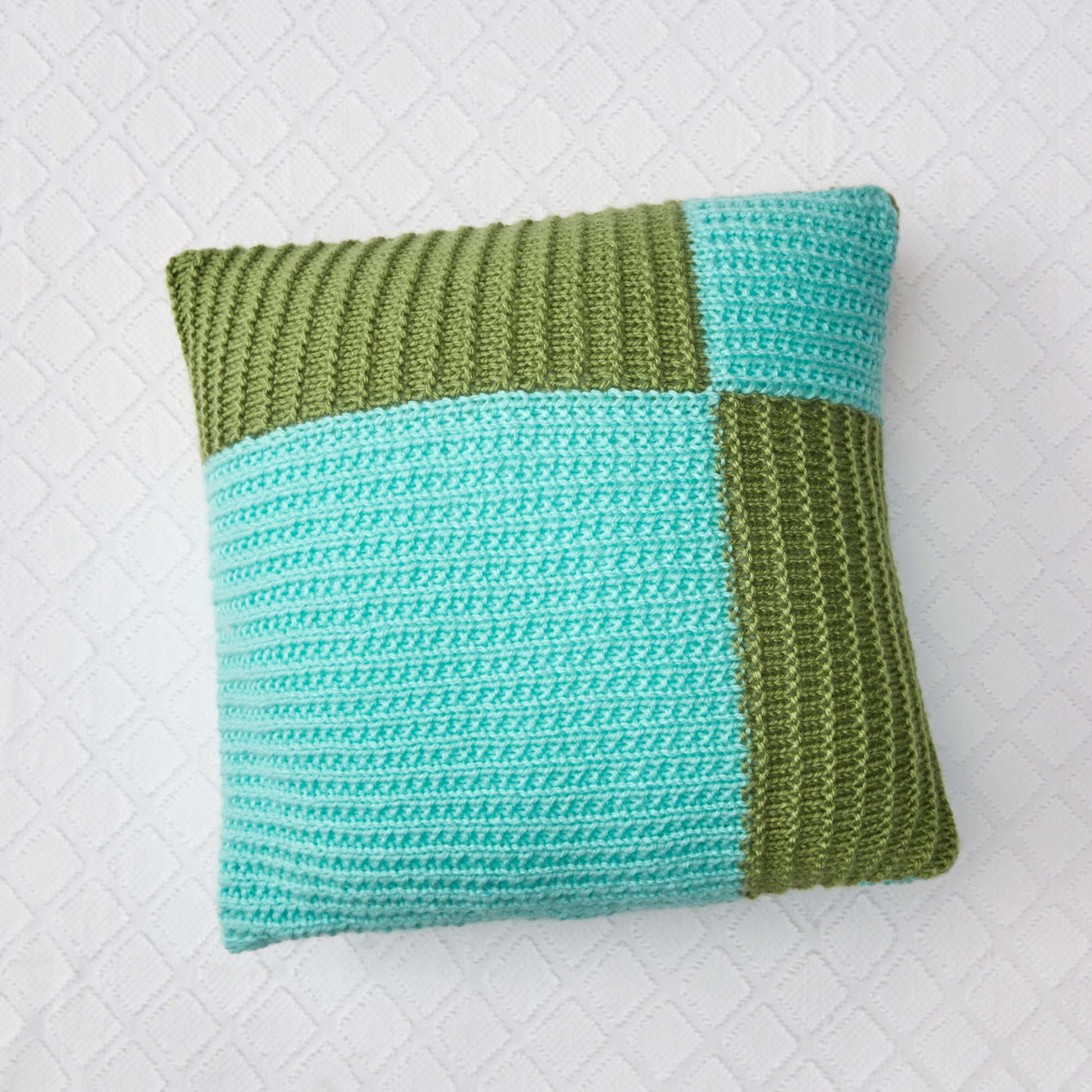 Free Red Heart Modern Knit Pillow Pattern