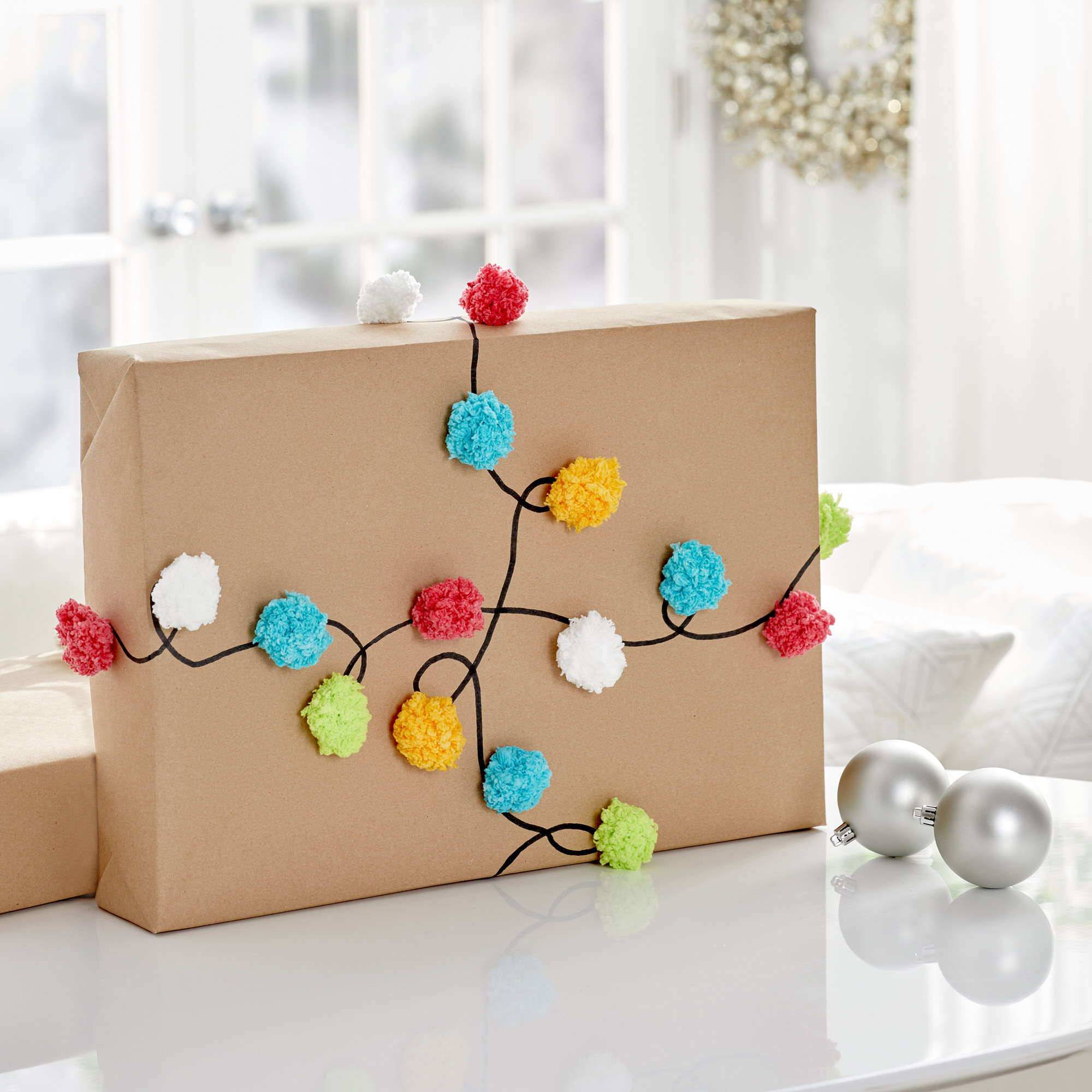 Free Beginner Red Heart Holiday Lights Gift Wrap Craft Pattern Yarnspirations