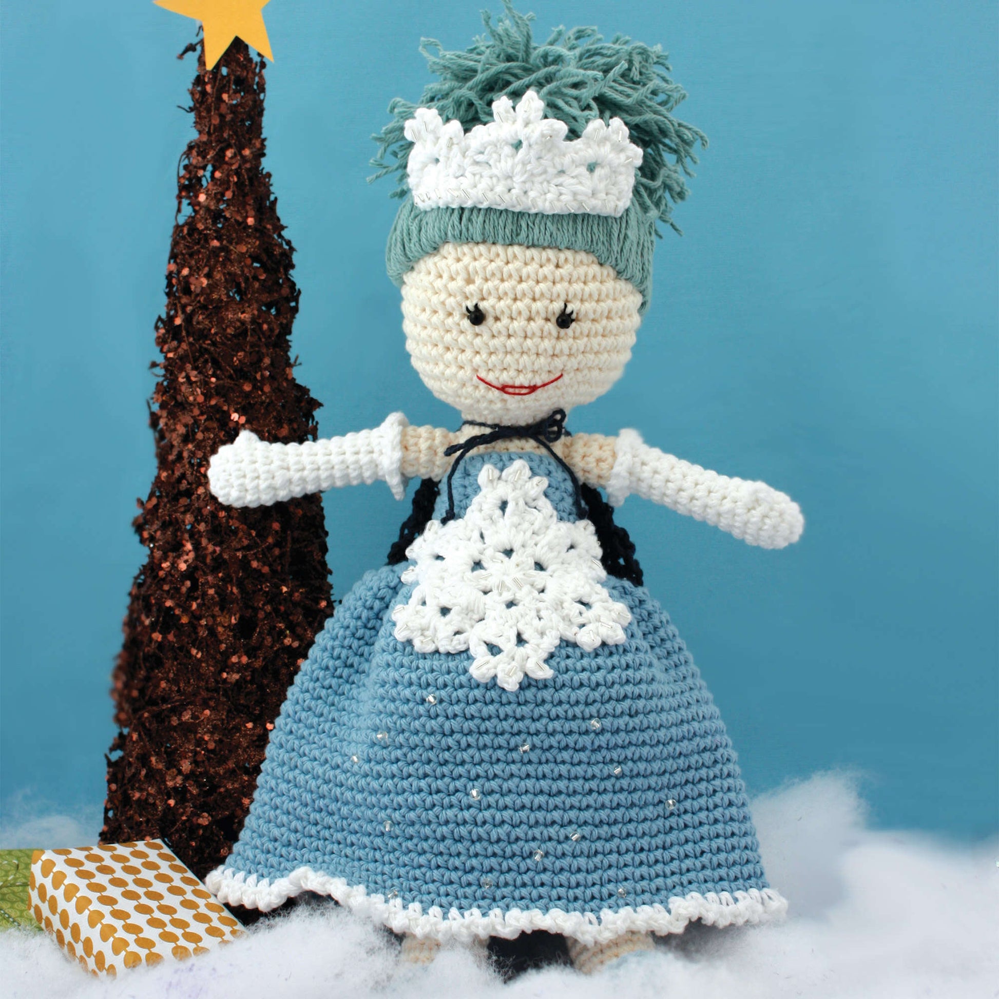 Free Lily Sugar'n Cream Winter Princess Lily Doll Crochet Pattern