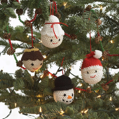Lily Sugar'n Cream Amigurumi Ornaments Crochet Santa