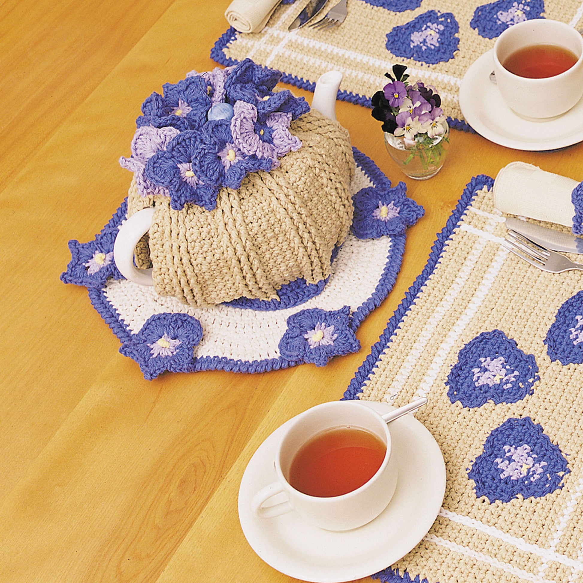Free Lily Sugar'n Cream Tea Cozy Crochet Pattern