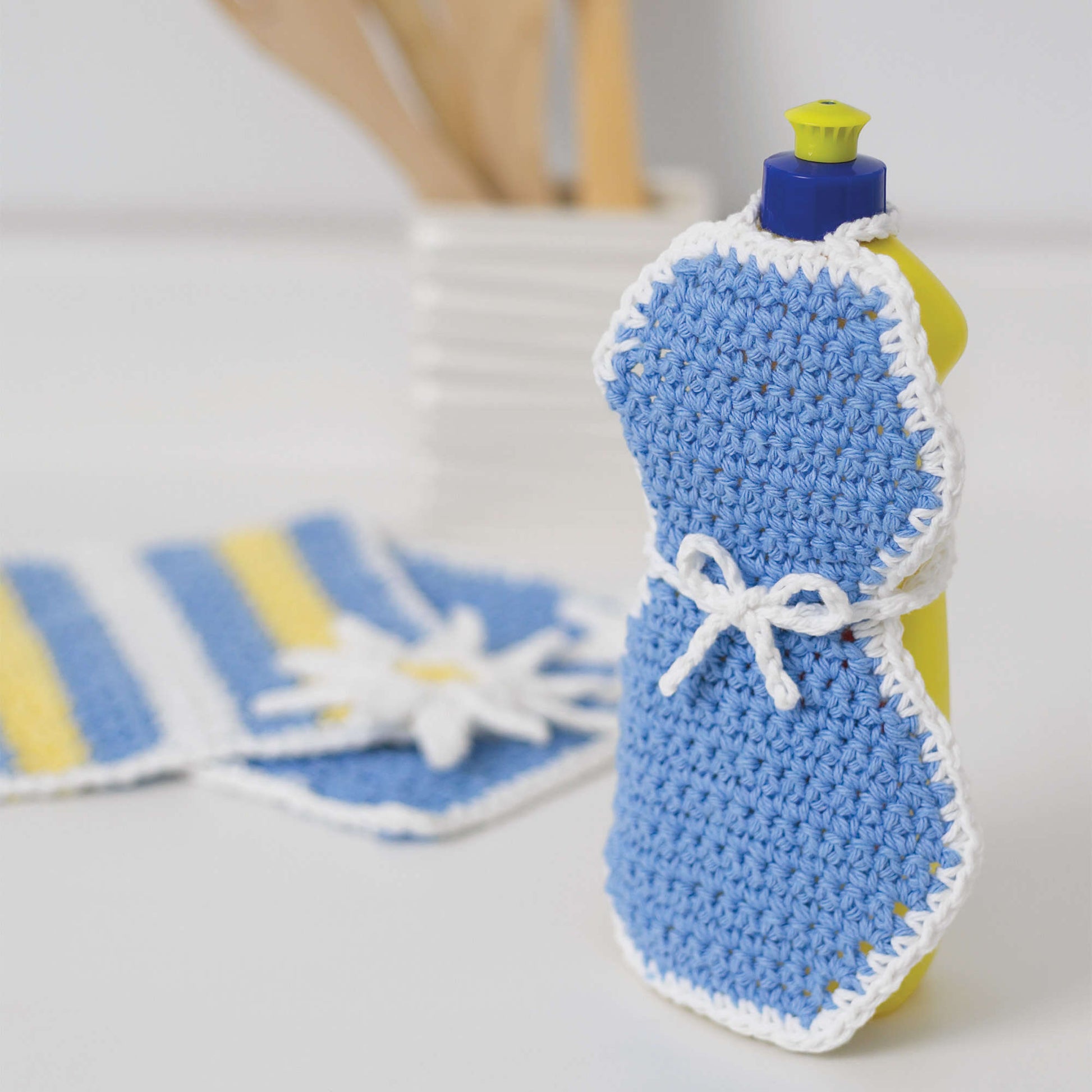 Free Lily Sugar'n Cream Soapy Apron Crochet Pattern