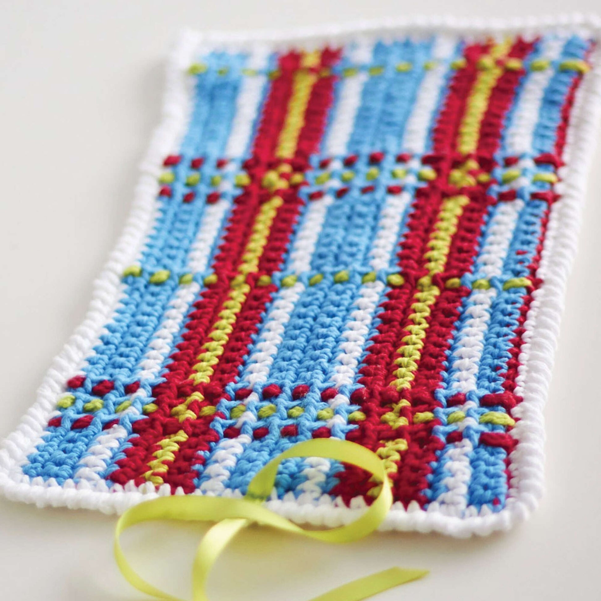 Free Lily Sugar'n Cream Plaid-y Hook Caddy Crochet Pattern