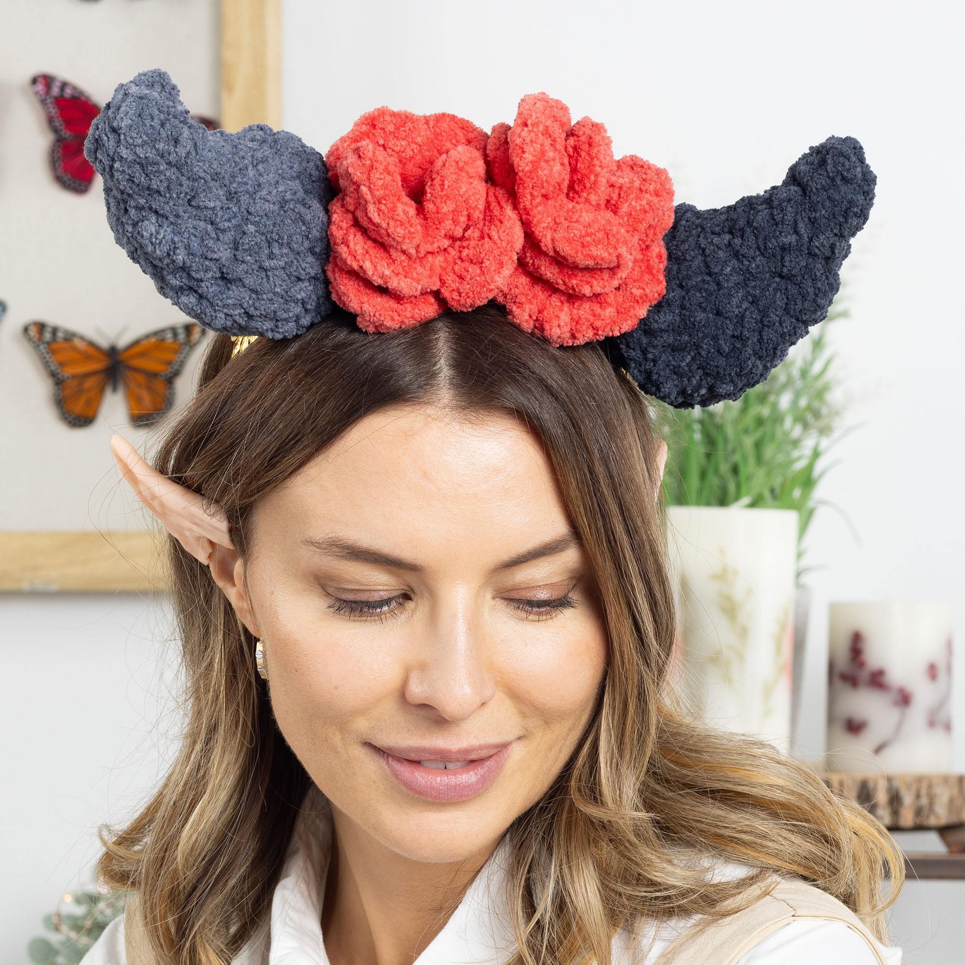 Free Bernat Crochet Floral Horn Headband Pattern