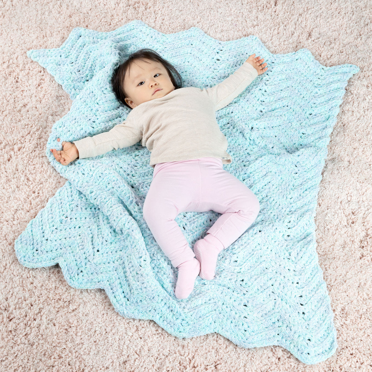 Seaside, Crochet Blanket made in Bernat Baby Blanket Frosting Yarn