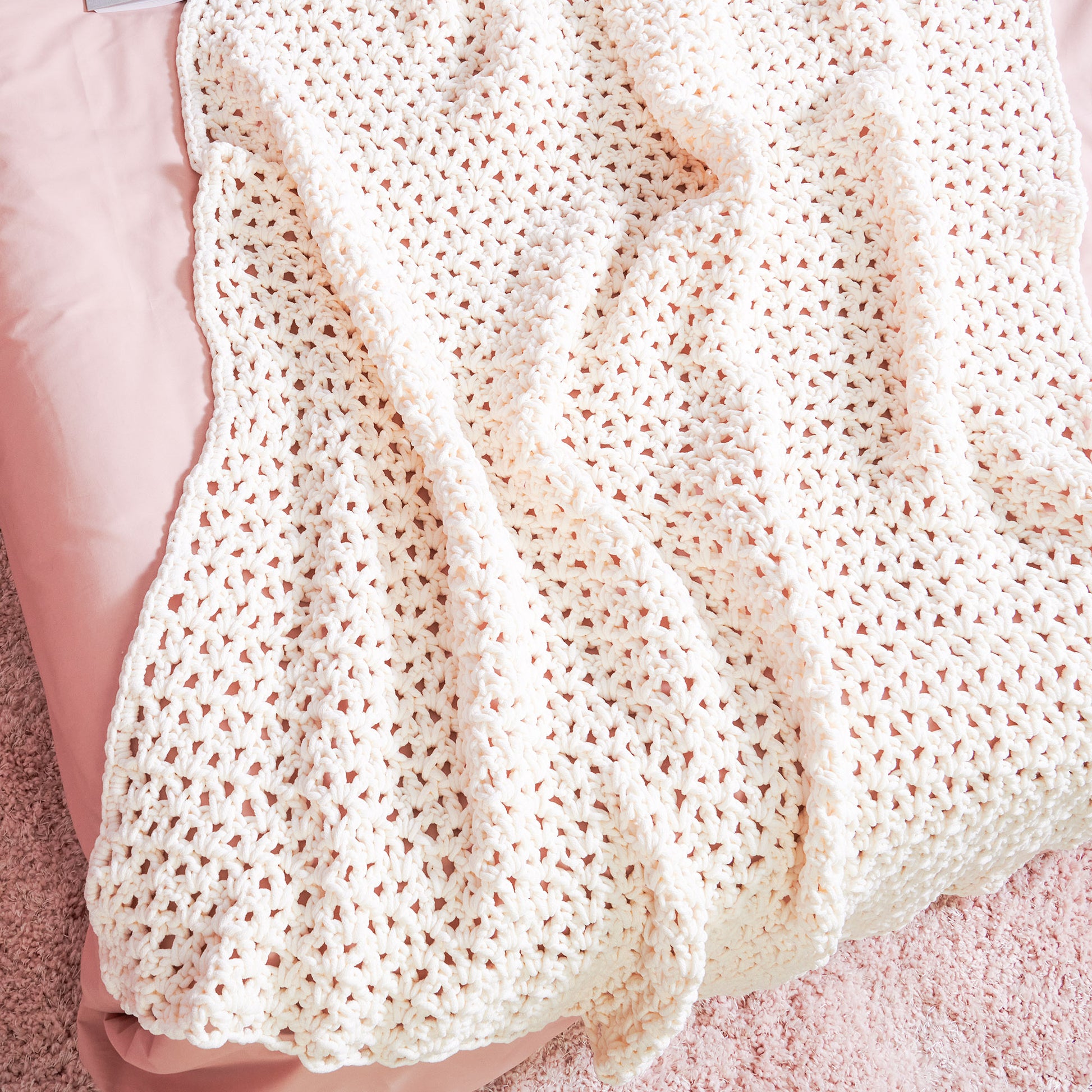 Free Bernat Simple Split Crochet Blanket Pattern
