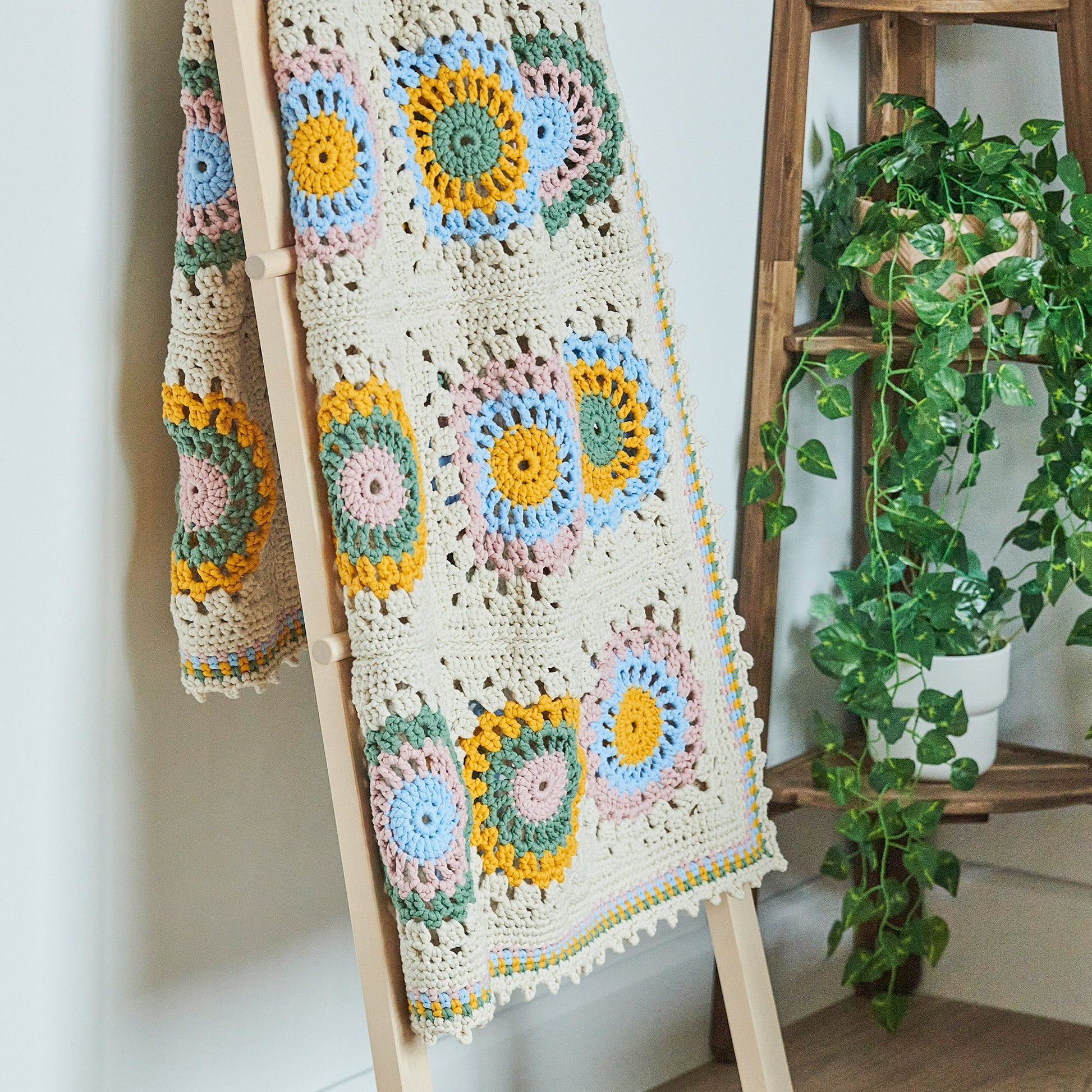 Free Bernat Picot Edged Crochet Granny Blanket Pattern