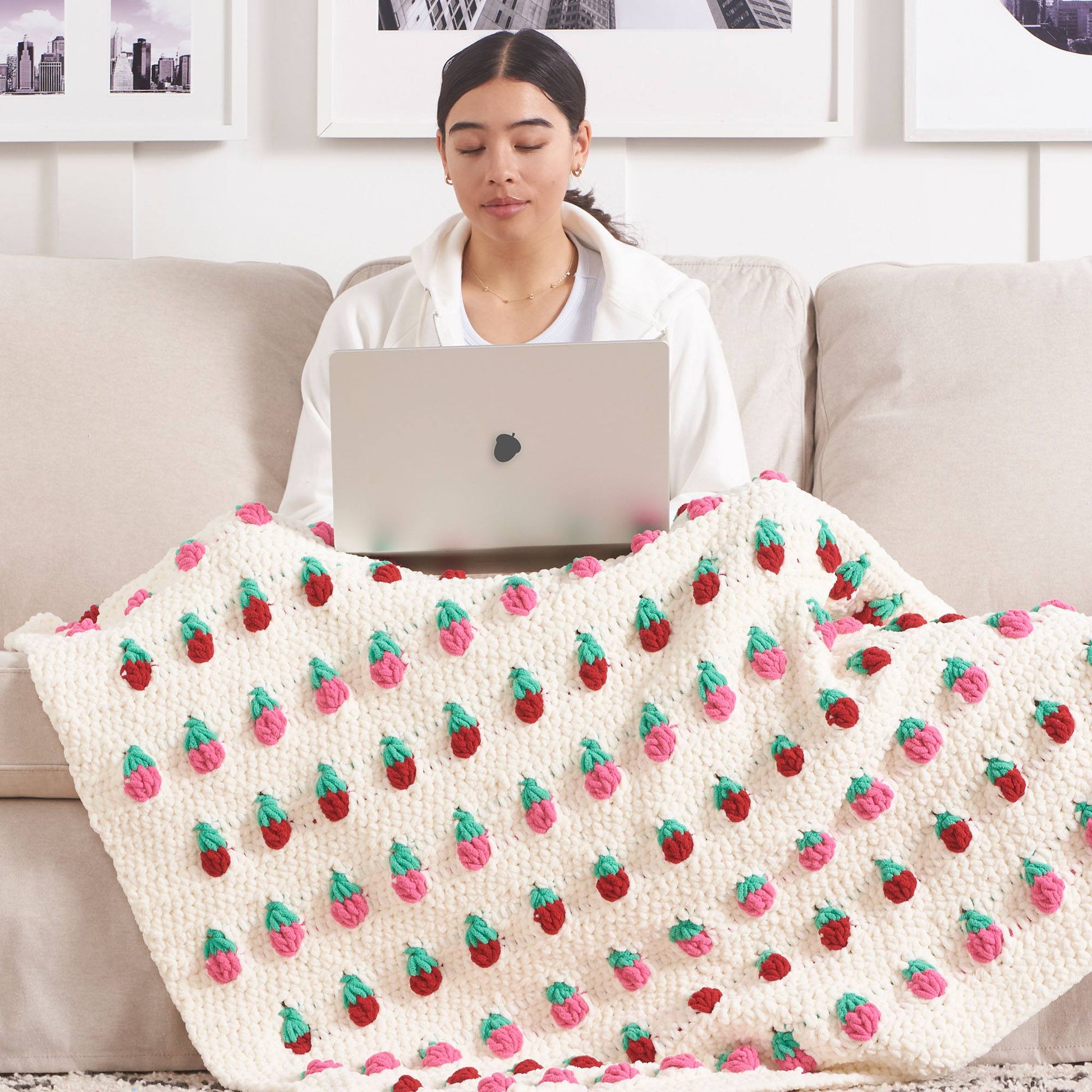 Free Bernat Crochet Strawberry Bobble Blanket Pattern