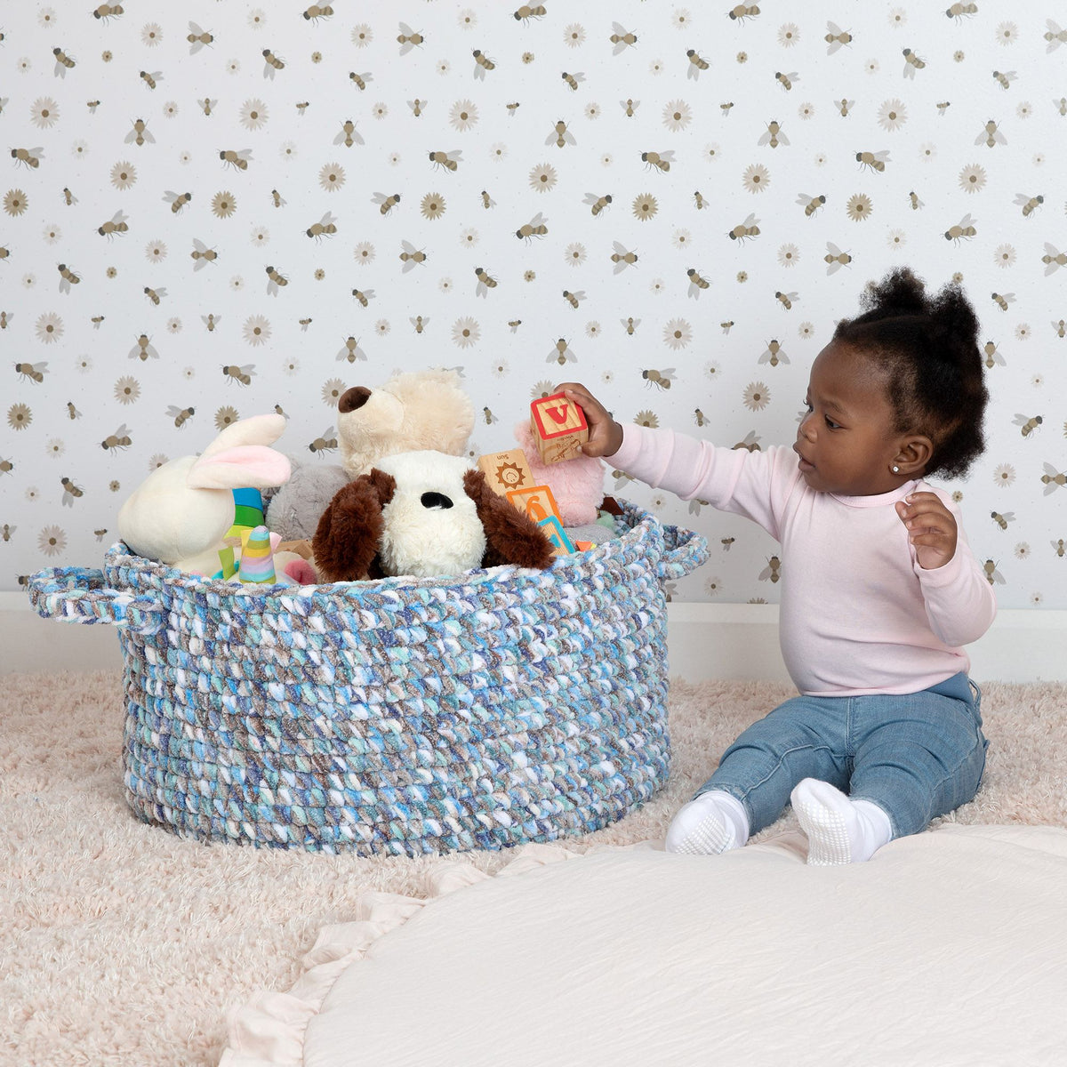 Crochet Basket made in Bernat Yarn