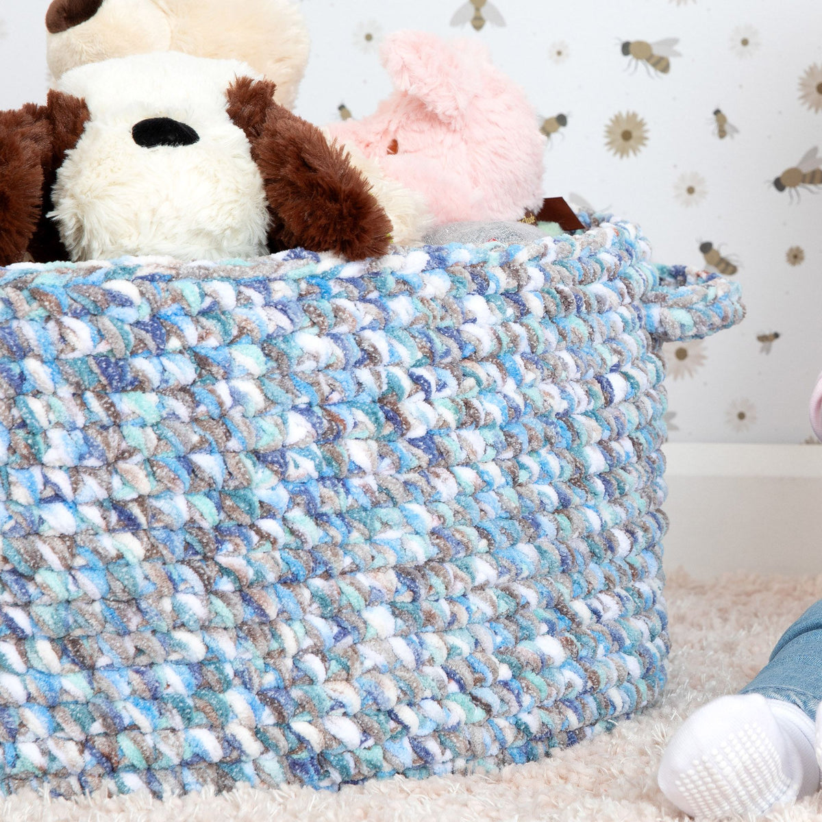 Crochet Basket made in Bernat Yarn