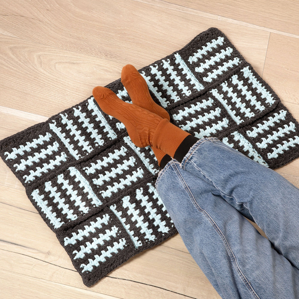 Crochet Rug made in Bernat Plush Yarn