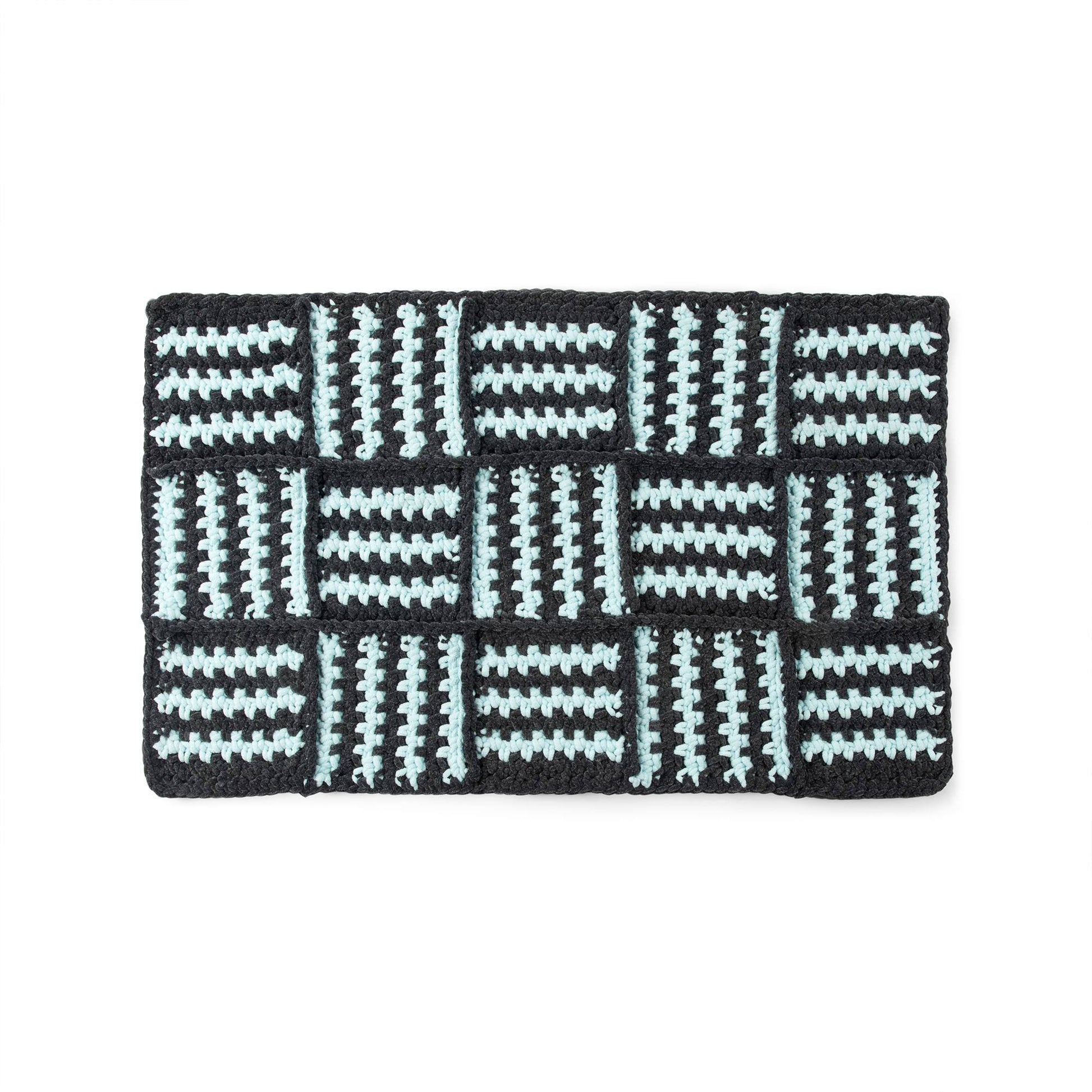 Free Bernat Crochet Moss Stitch Squares Rug Pattern