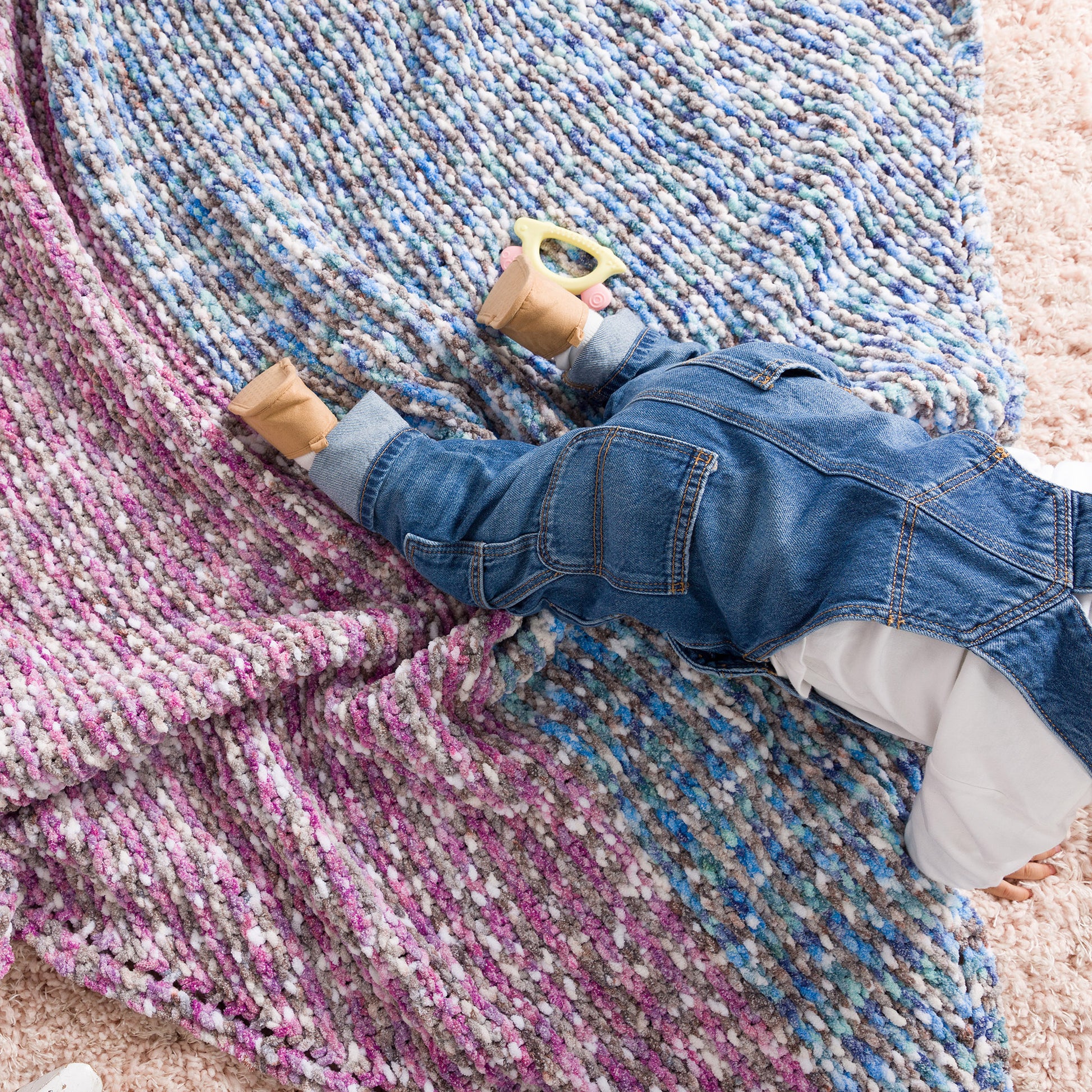 Free Bernat Knit Sea Lavender Baby Blanket Pattern