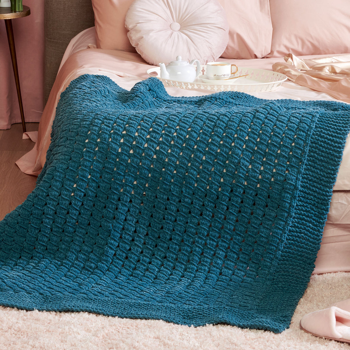 Knit Blanket made in Bernat Plush Yarn