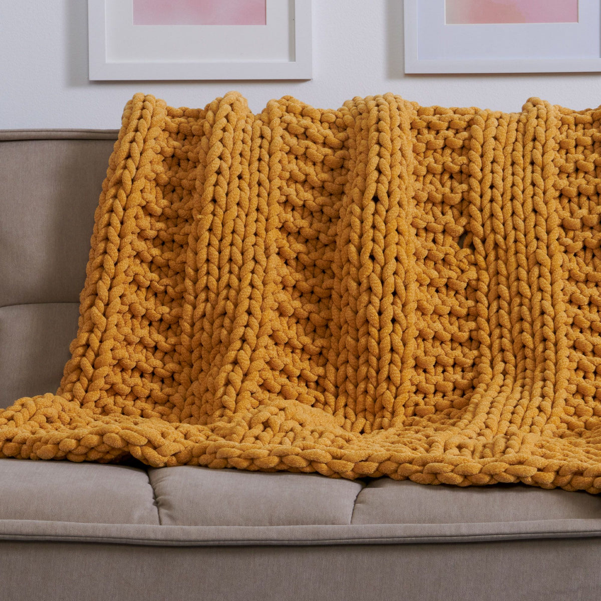 Knit Blanket made in Bernat Plush Big Yarn