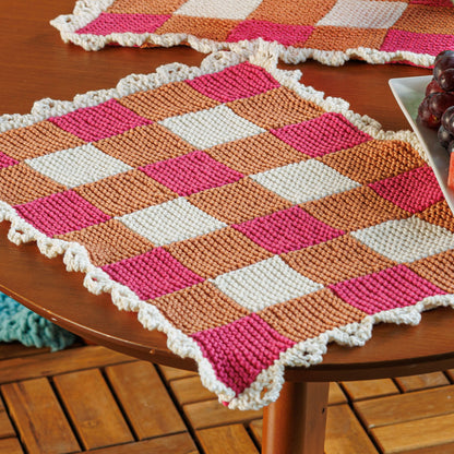 Bernat Gingham and Scallops Knit Placemats Bernat Gingham and Scallops Knit Placemats