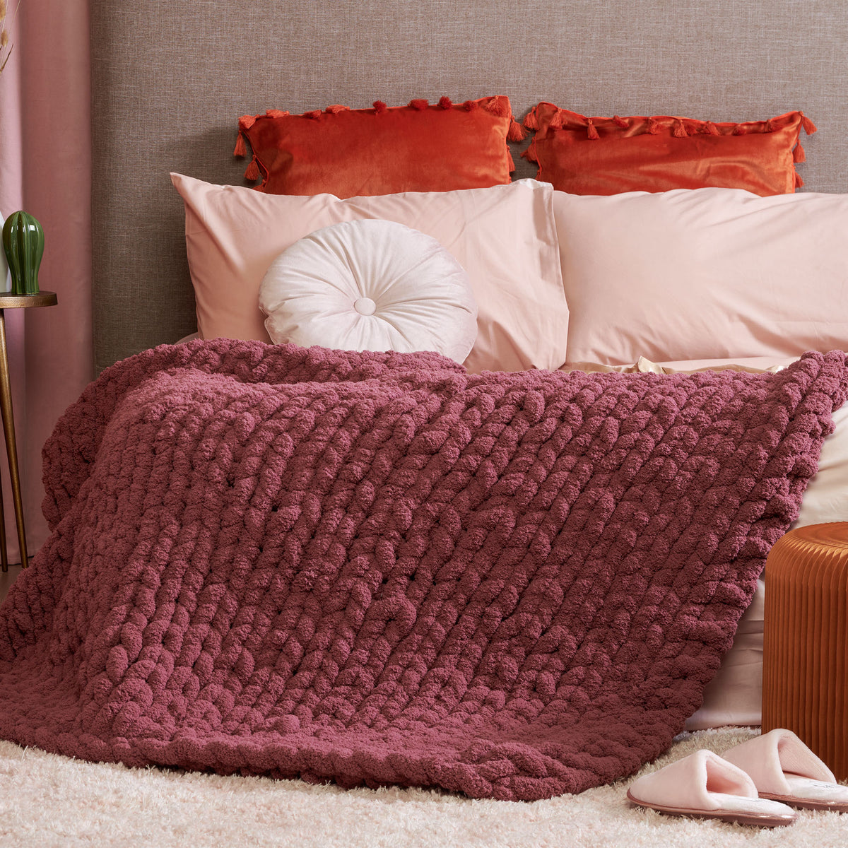 Craft Blanket made in Bernat Blanket Bigger Yarn