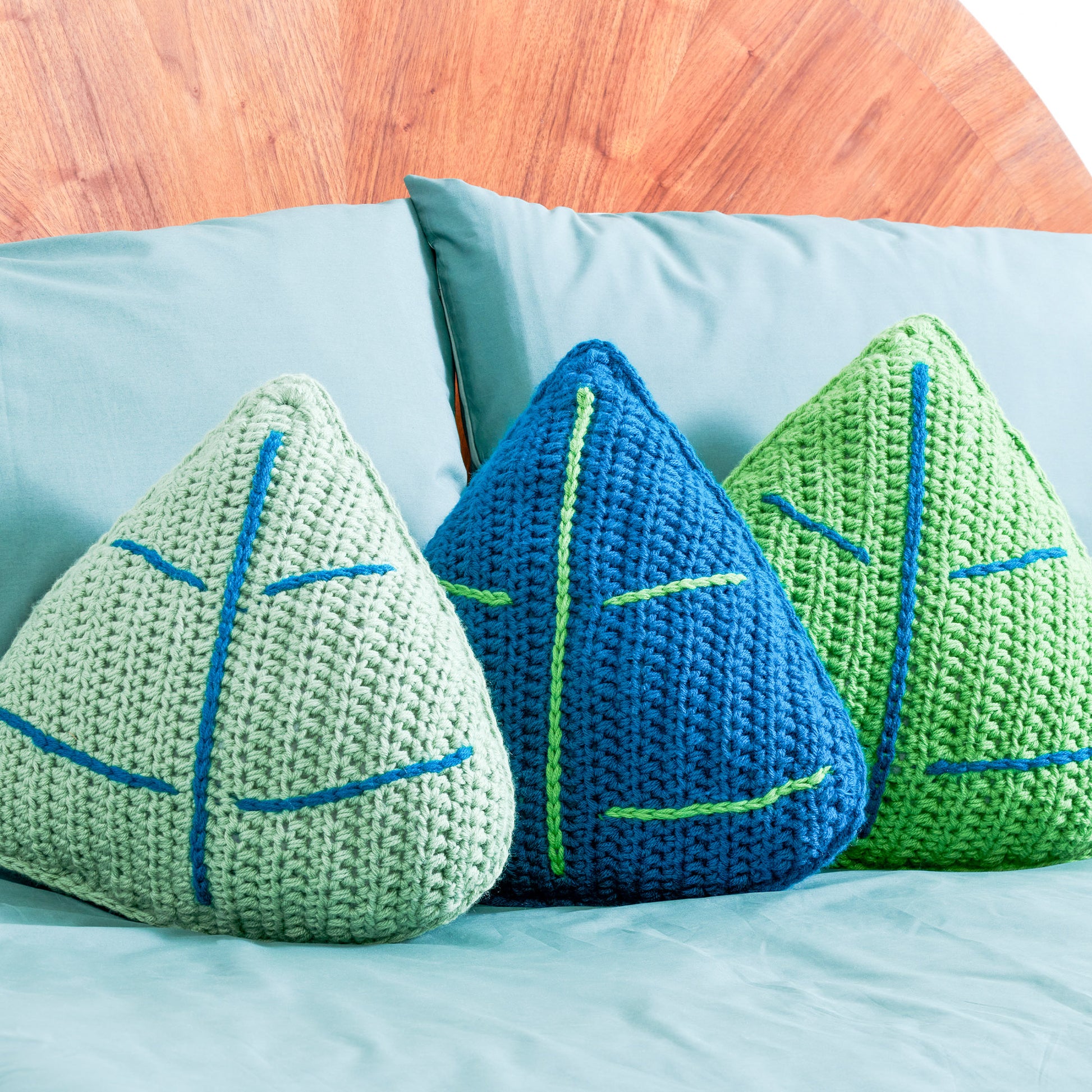 Free Caron Crochet Leaf Pillow Pattern