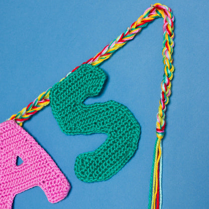 Caron Crochet Merry Christmas Garland Caron Crochet Merry Christmas Garland