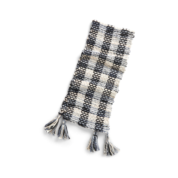 Free Beginner Bernat Gingham Weaving Scarf Crafting Pattern