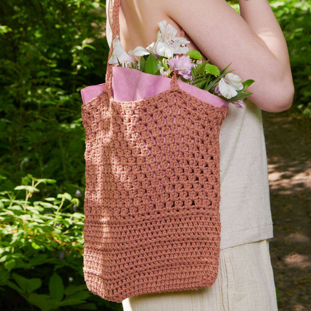 Crochet Bag made in Patons Linen Yarn