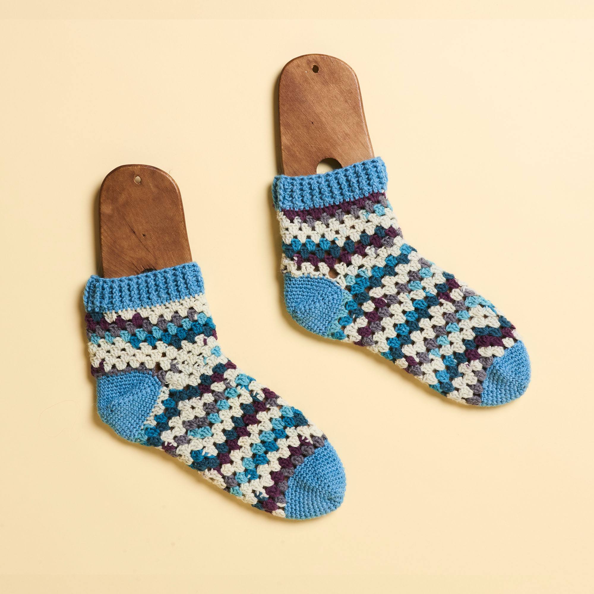12+ Crochet Patterns For Socks Free Easy Patons Crochet Granny Socks Pattern | Yarnspirations