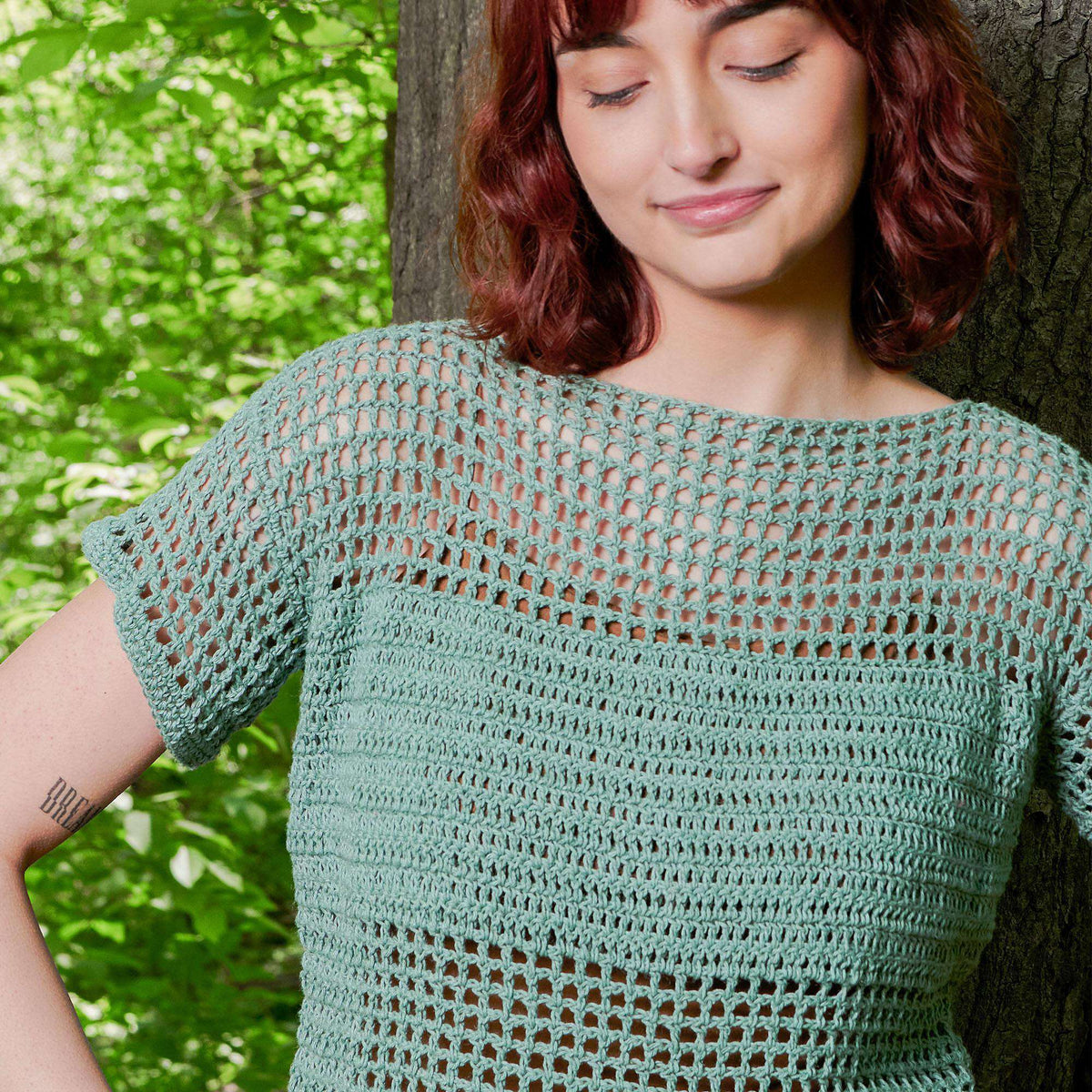 Crochet T-shirt made in Patons Linen Yarn