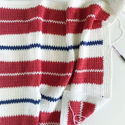 Modern Americana V-Stitch Crochet Blanket Modern Americana V-Stitch Crochet Blanket