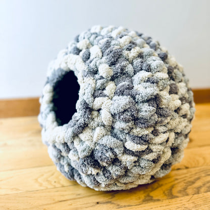 Bernat Blanket Big Crochet Cat Bed Bernat Blanket Big Crochet Cat Bed