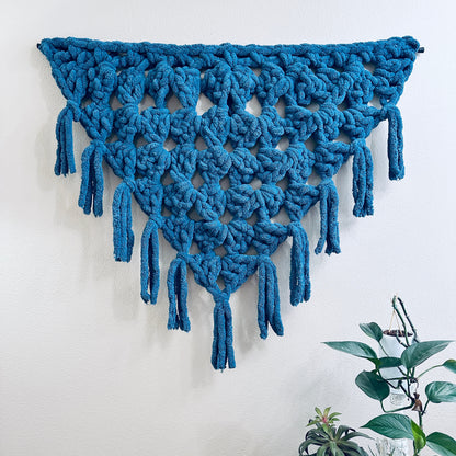 Bernat Blanket Big Crochet Wall Hanging Bernat Blanket Big Crochet Wall Hanging