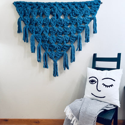 Bernat Blanket Big Crochet Wall Hanging Bernat Blanket Big Crochet Wall Hanging