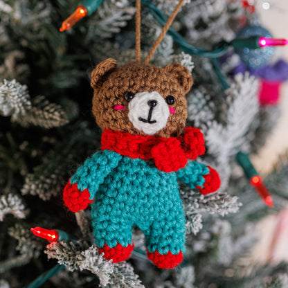 Red Heart Crochet Merry Beary Amigurumi Red Heart Crochet Merry Beary Amigurumi
