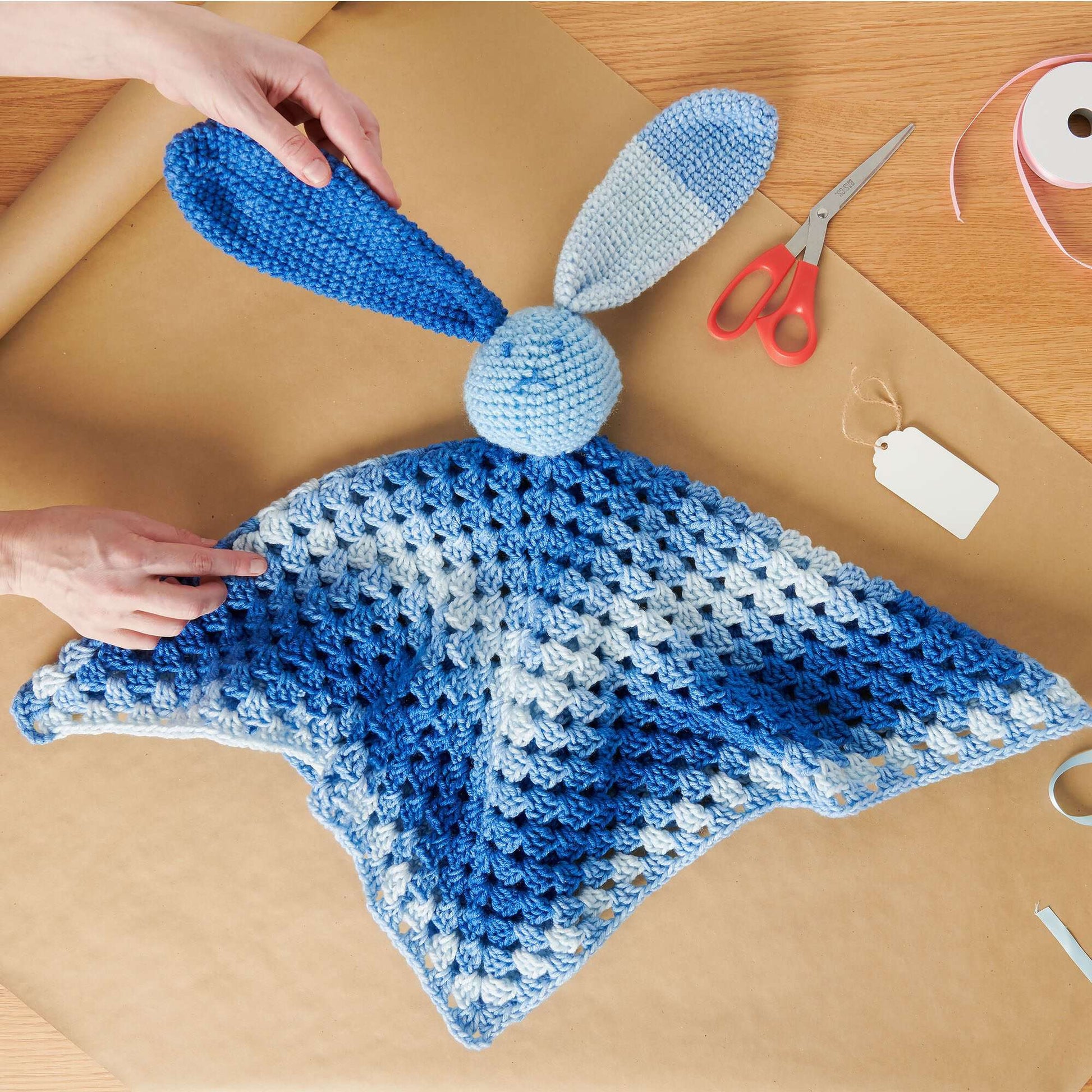 Free Red Heart Jessica’s Crochet Bunny Lovie Blanket Pattern
