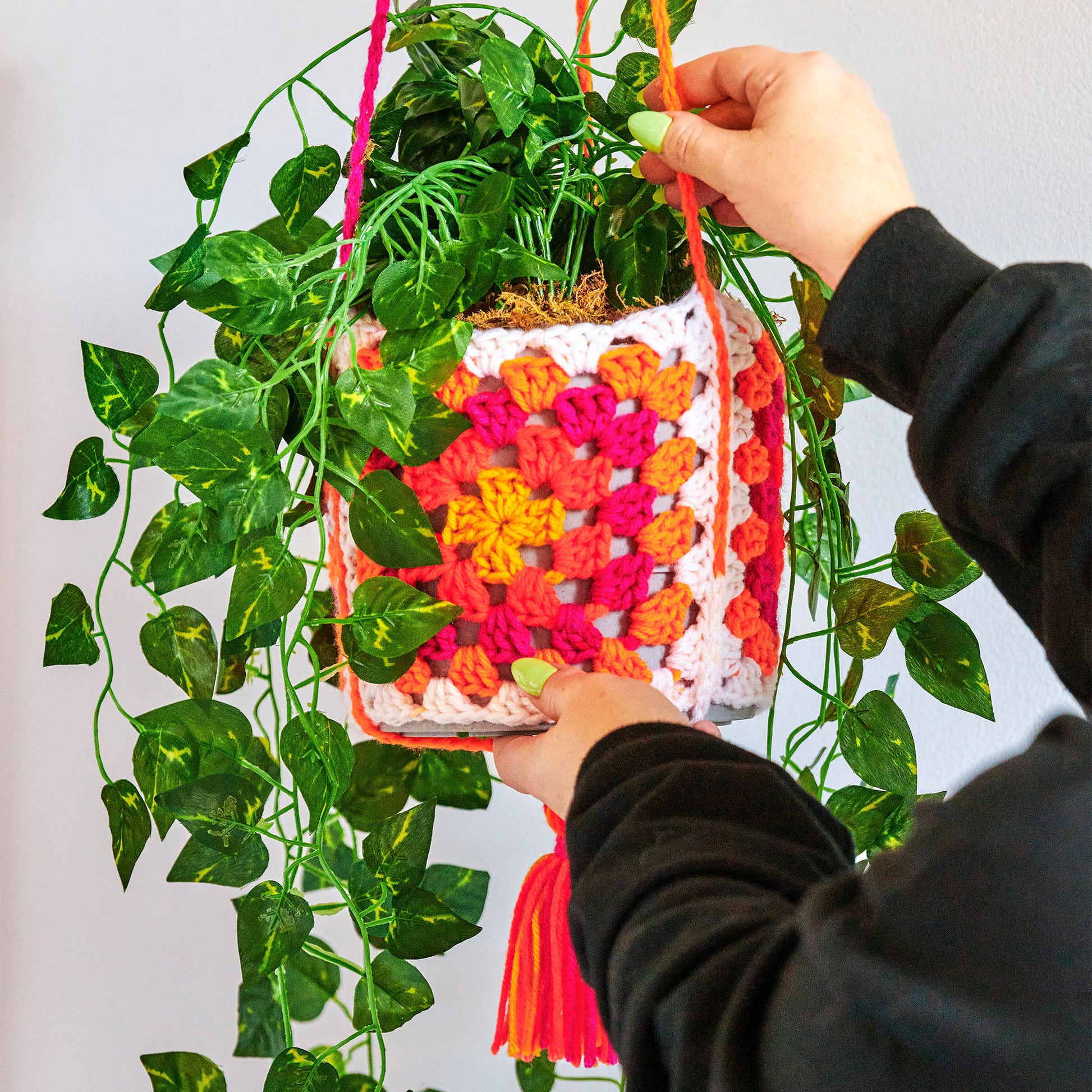 Free Red Heart Crochet Granny’s Hanging Garden Pattern