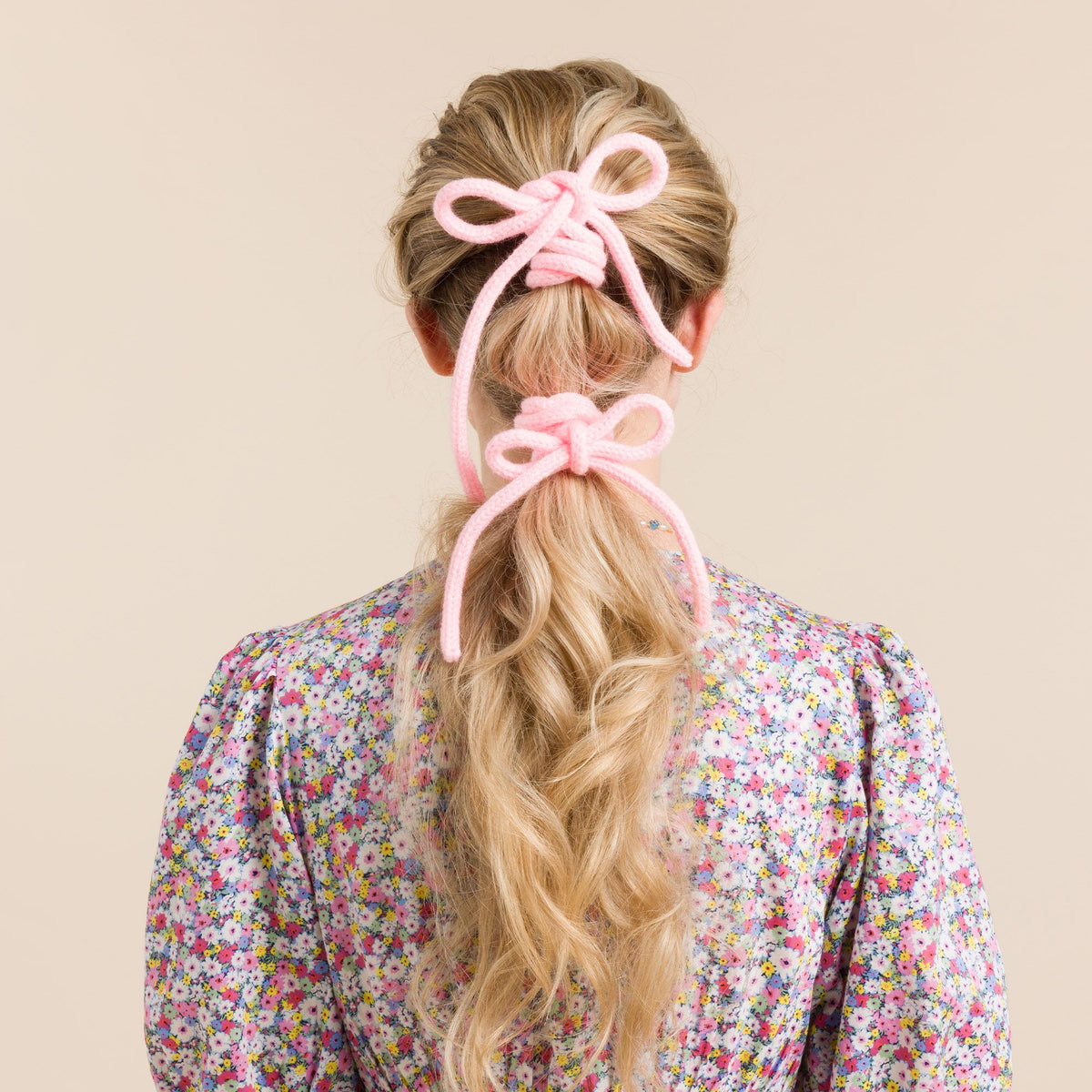 Craft Bow made in Red Heart Super Saver 5g Kits Yarn