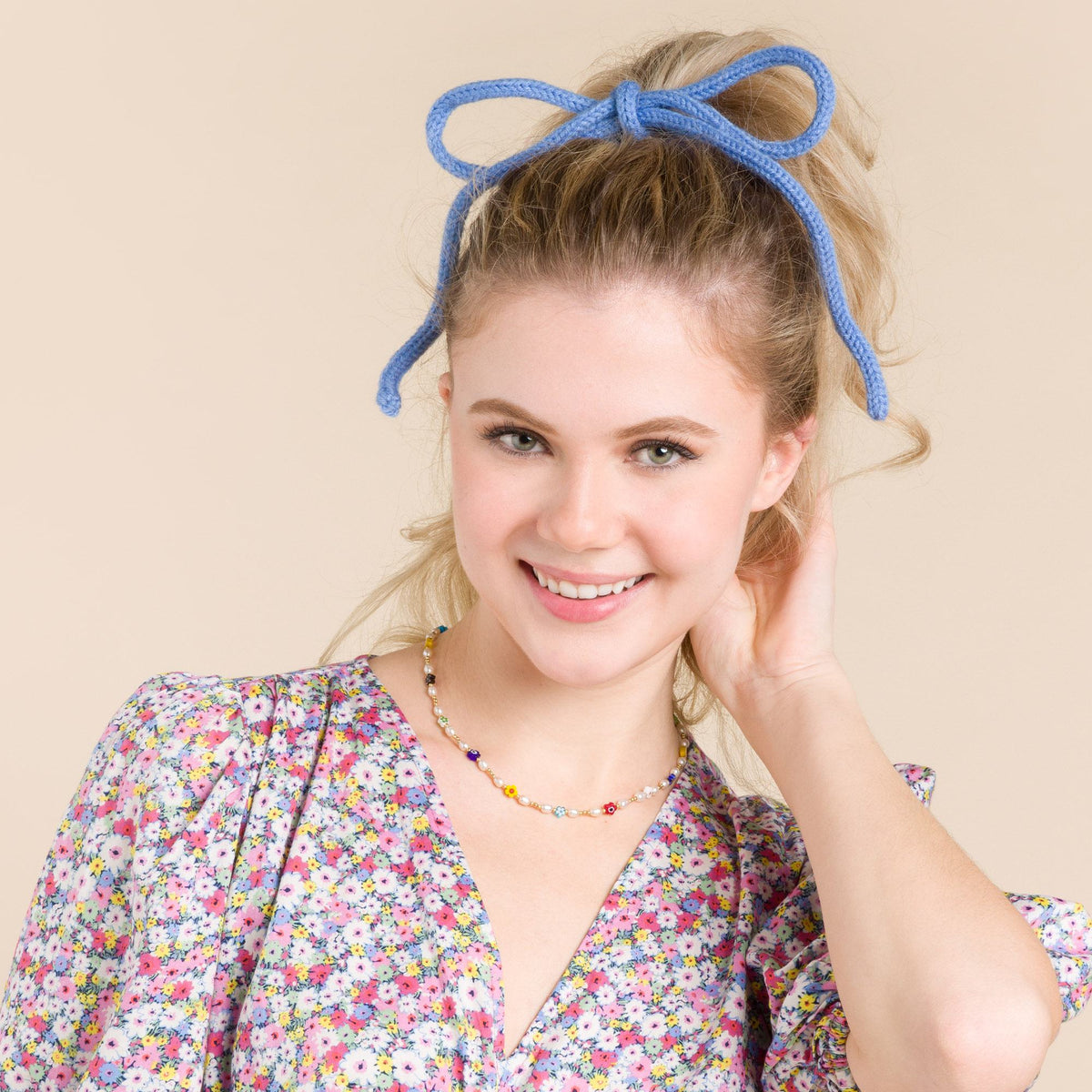 Craft Bow made in Red Heart Super Saver 5g Kits Yarn