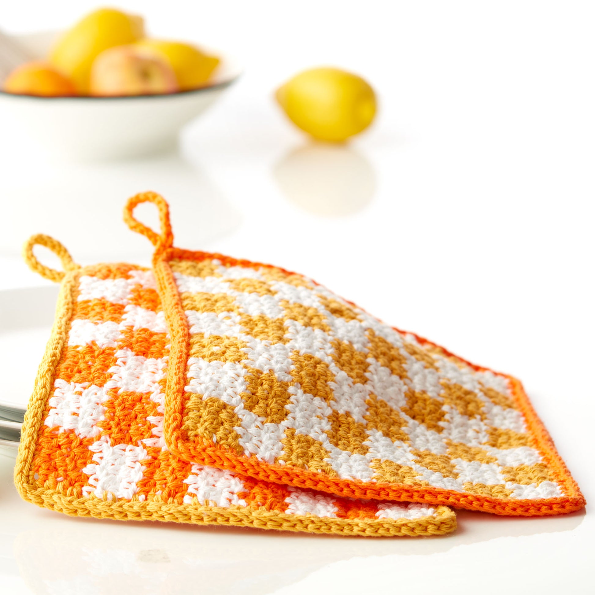 Free Lily Checkered Crochet Dishcloth Pattern